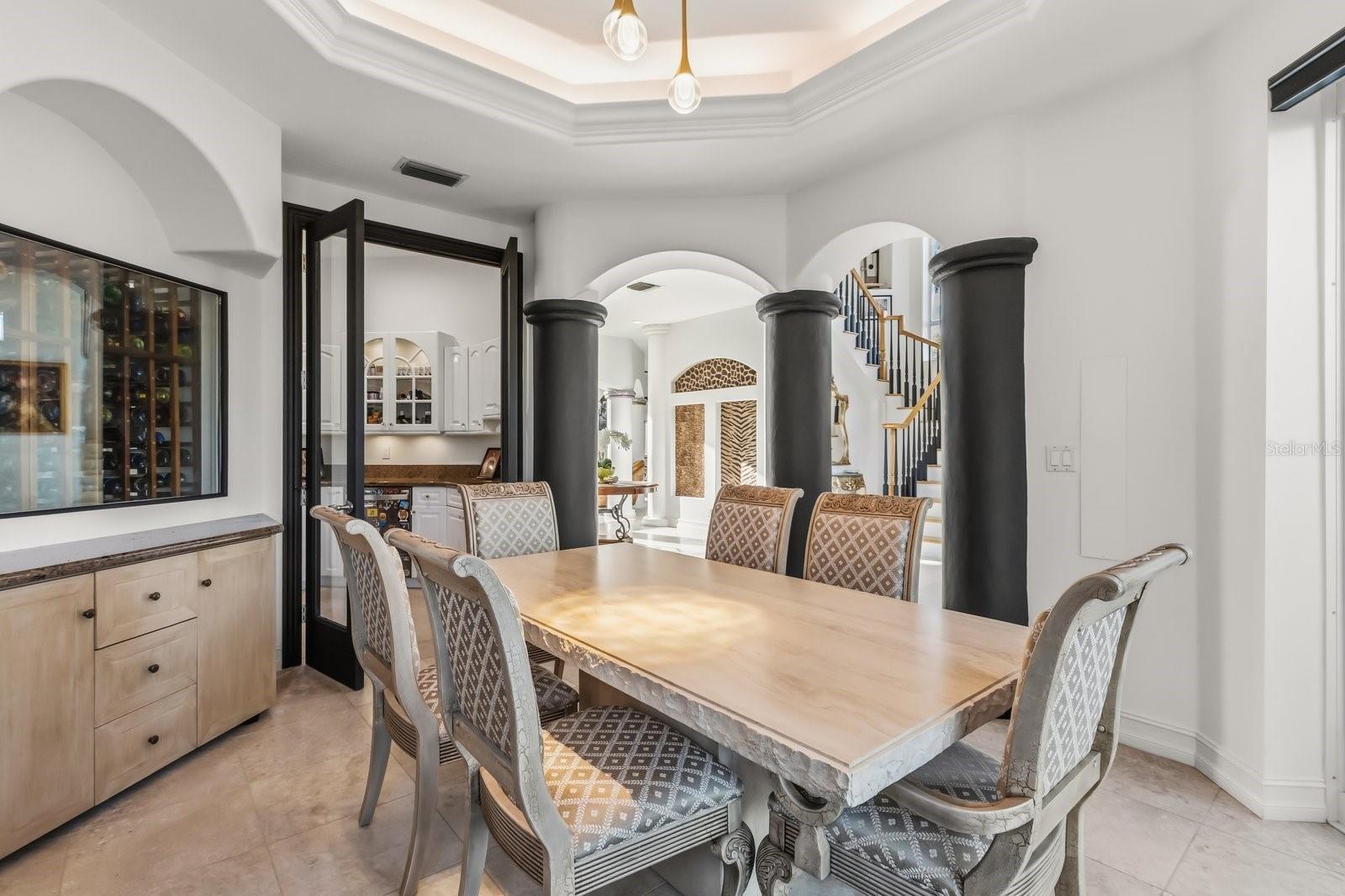 Image 22 of 74 For 2 River Falls Dr