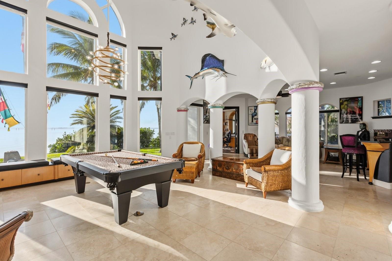 Image 24 of 74 For 2 River Falls Dr