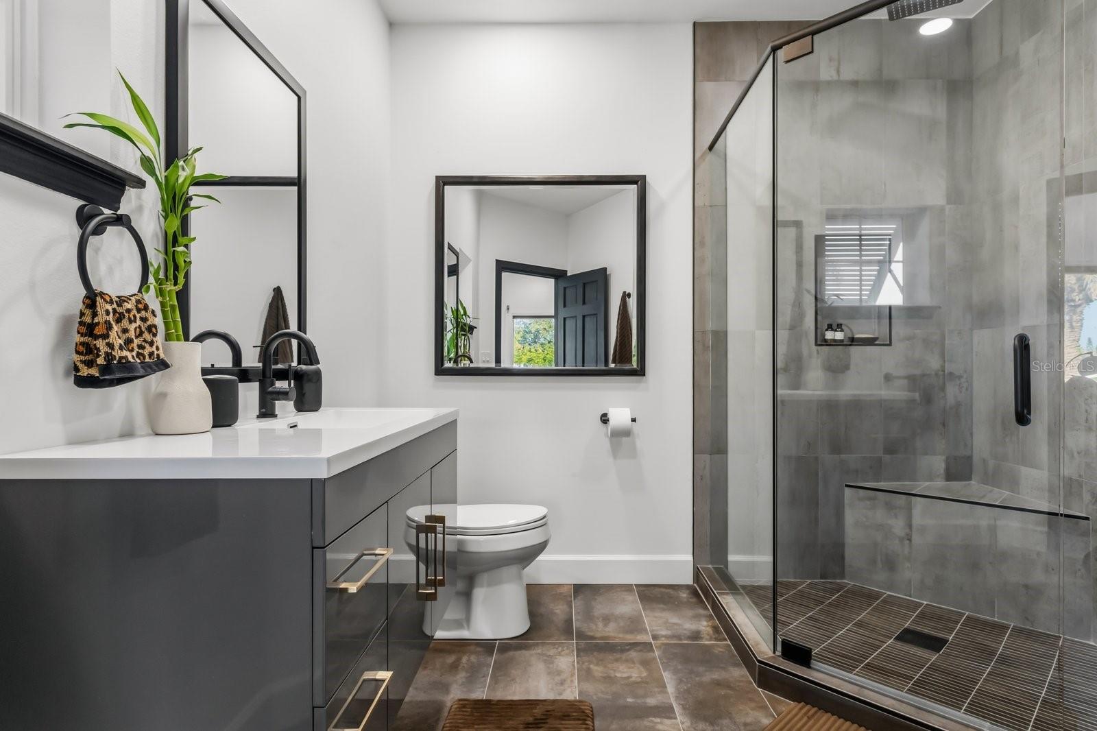 Image 52 of 74 For 2 River Falls Dr