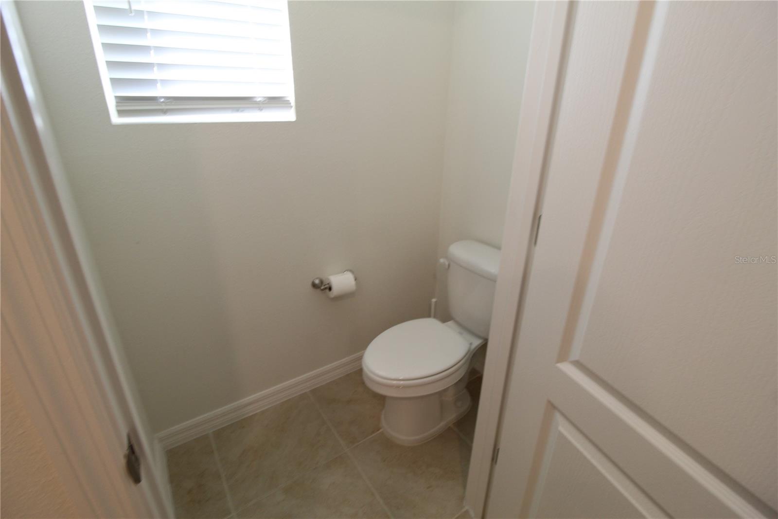 Image 28 of 39 For 423 Pelham Park Drive