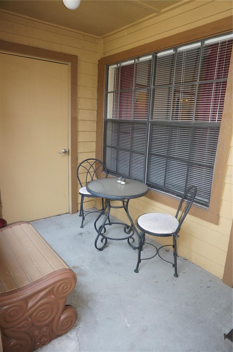 Image 16 of 34 For 315 Lakepointe Drive 102