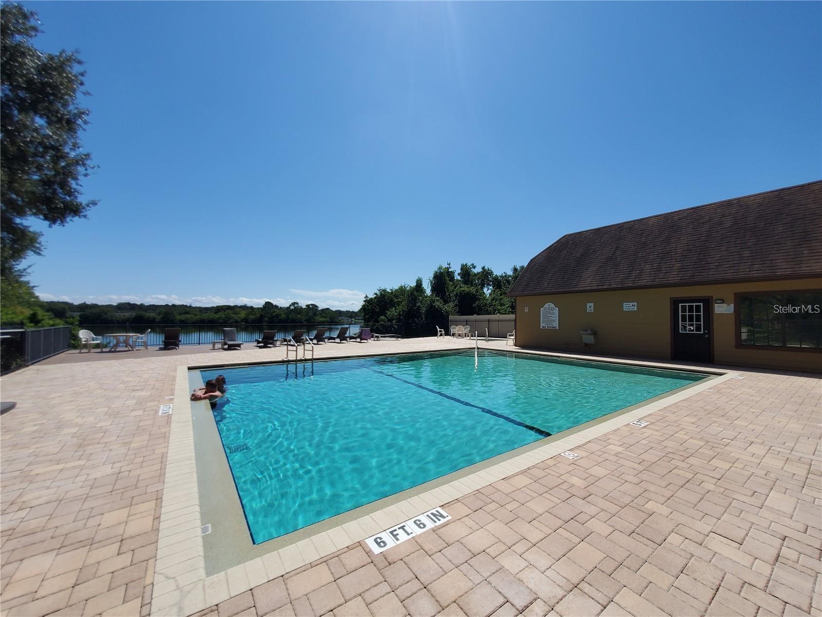 Image 25 of 34 For 315 Lakepointe Drive 102