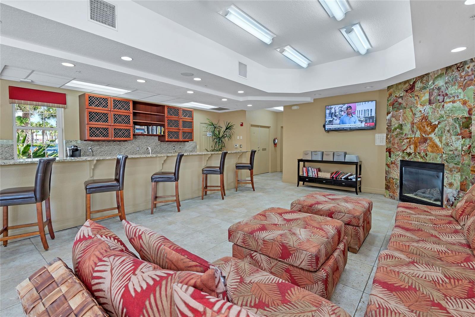 Image 36 of 46 For 5300 Atlantic Avenue 6-502