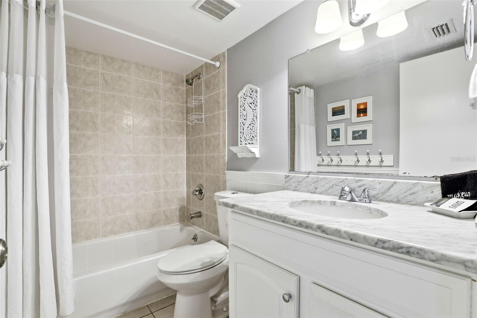 Image 21 of 39 For 4153 Atlantic Avenue 217