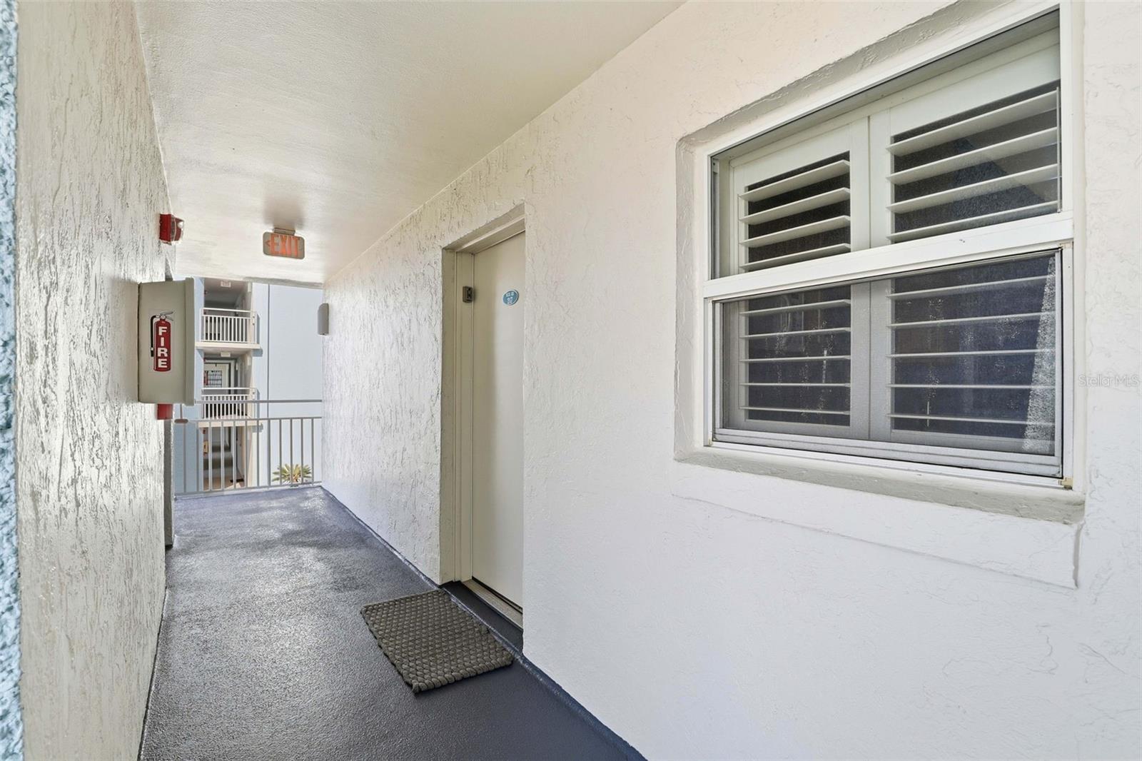 Image 4 of 39 For 4153 Atlantic Avenue 217