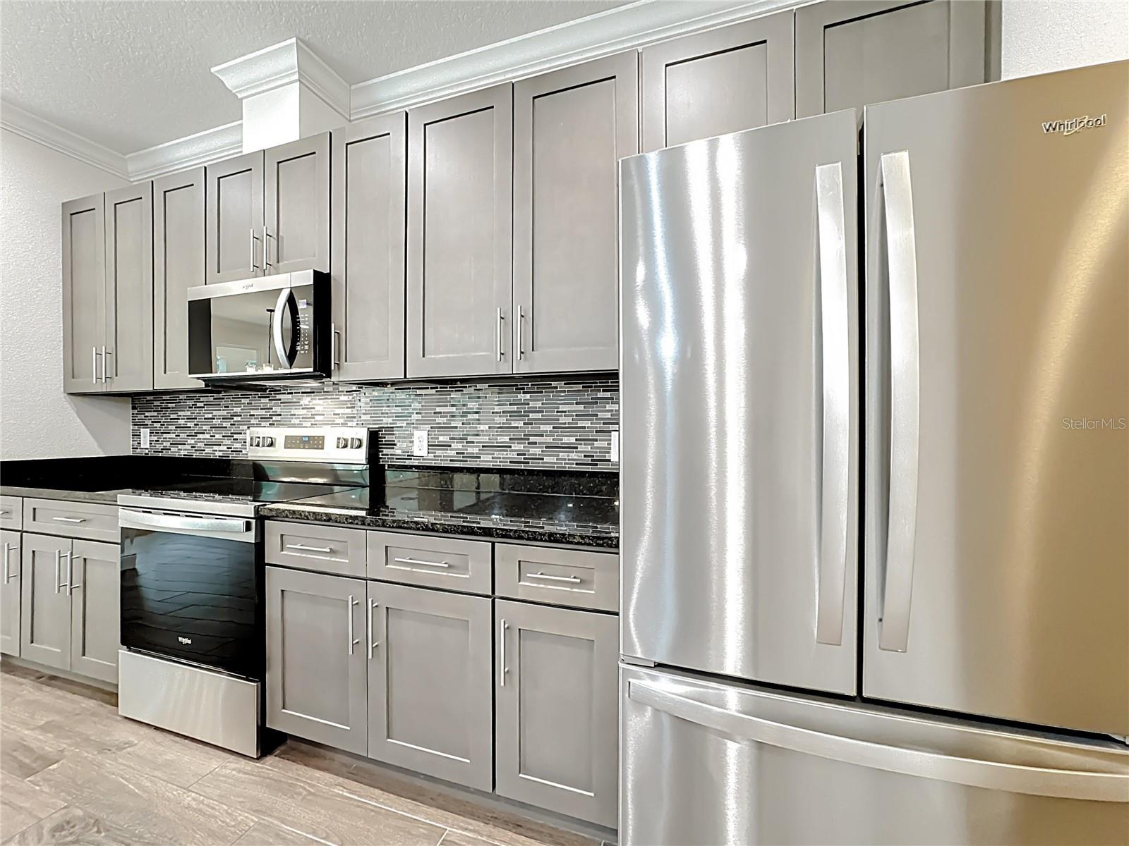 Image 21 of 85 For 19022 Mardi Gras Street