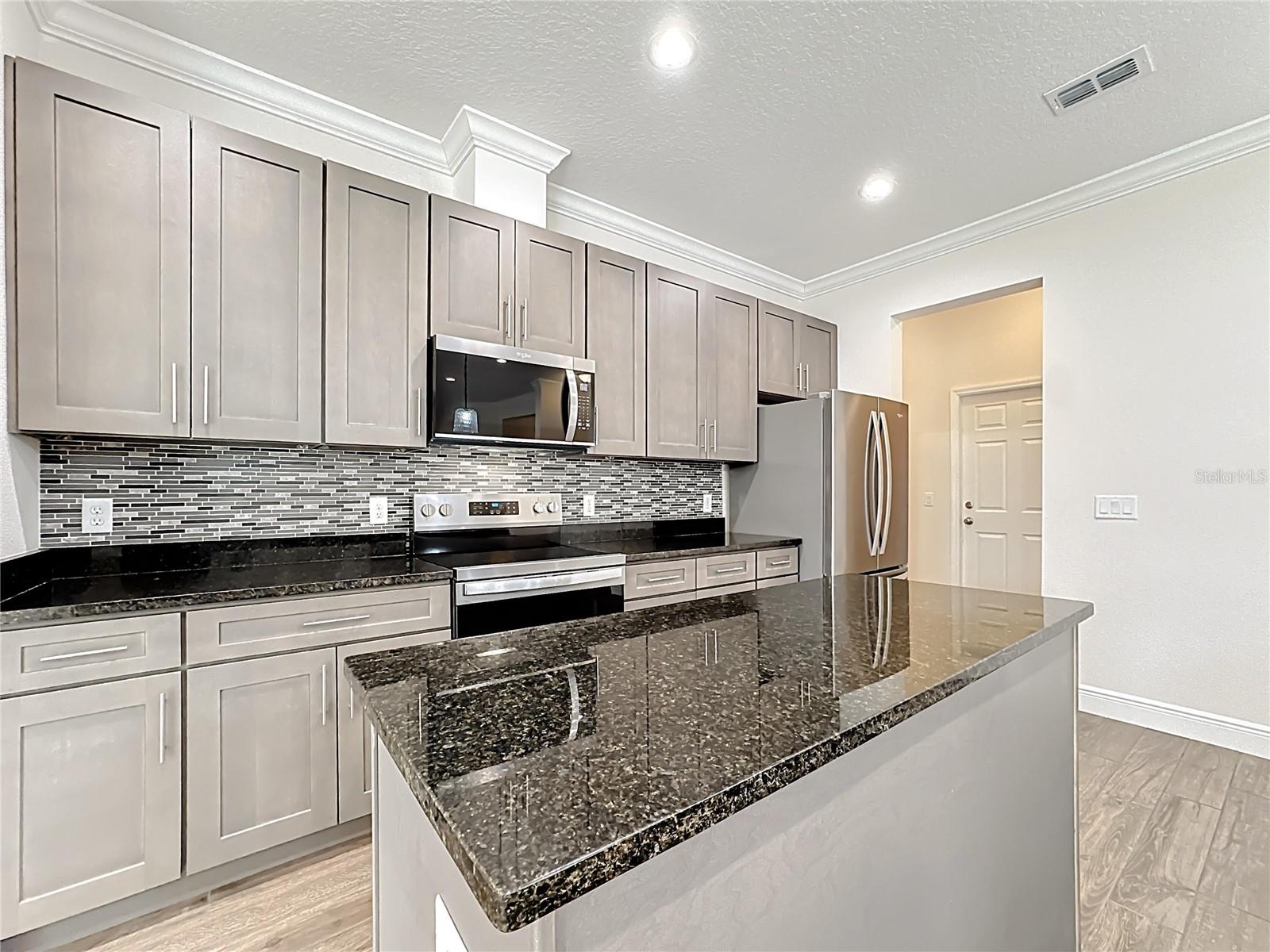 Image 39 of 85 For 19022 Mardi Gras Street