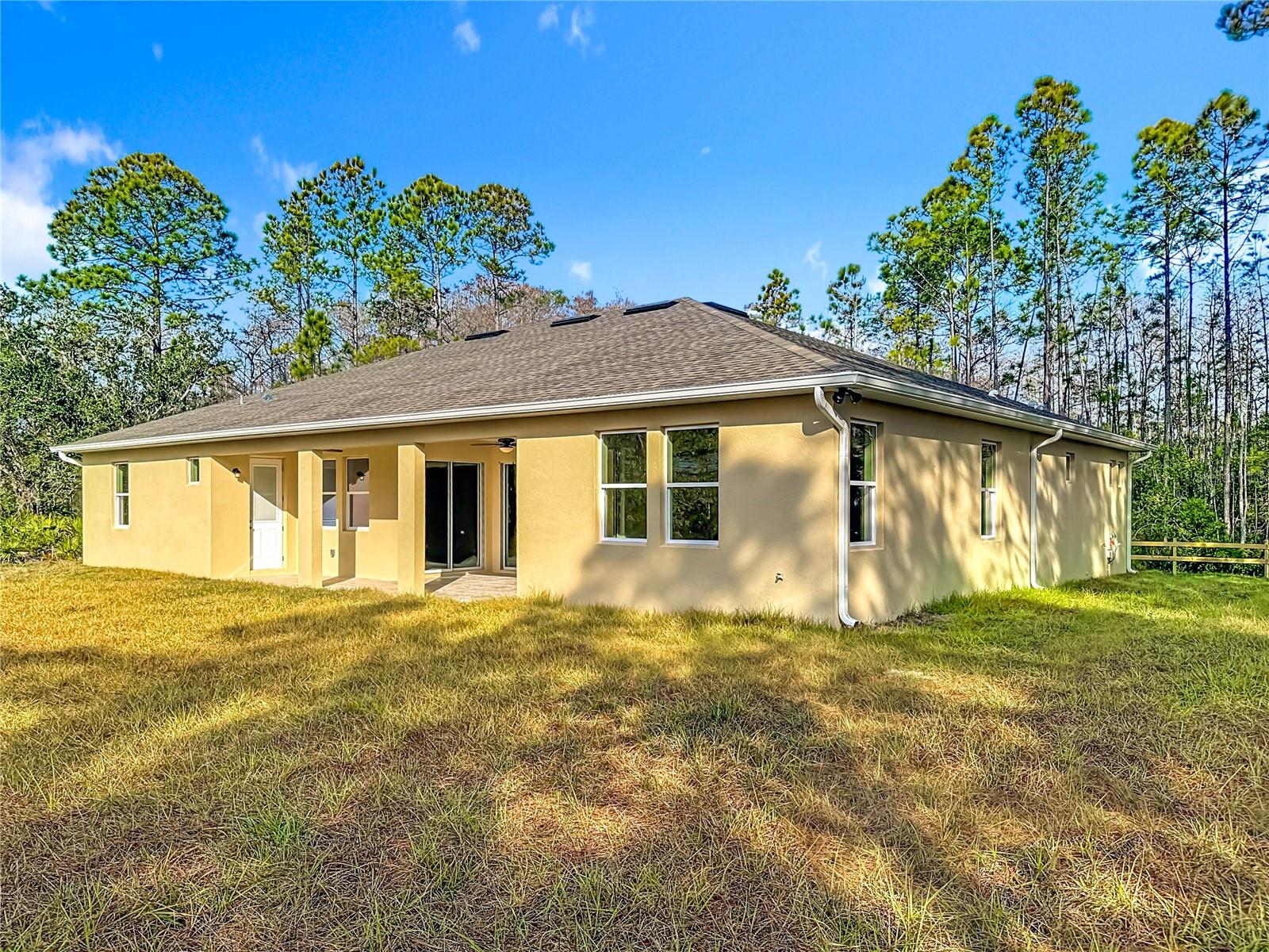 Image 5 of 85 For 19022 Mardi Gras Street