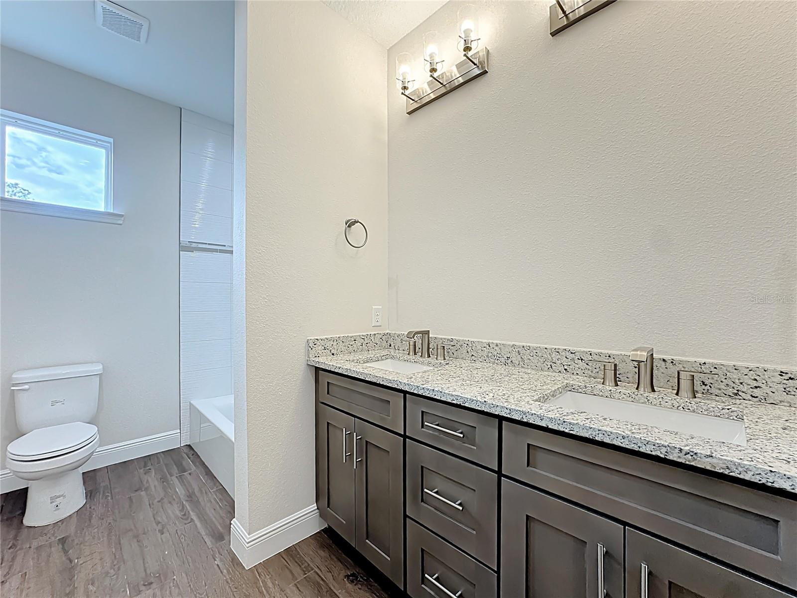 Image 60 of 85 For 19022 Mardi Gras Street