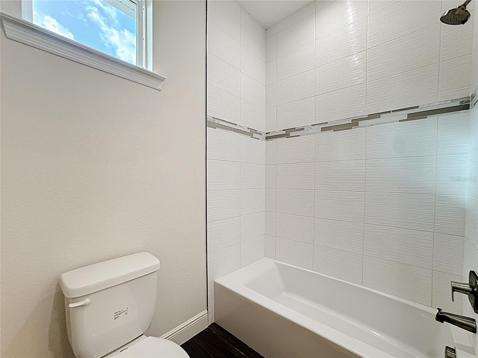 Image 61 of 85 For 19022 Mardi Gras Street