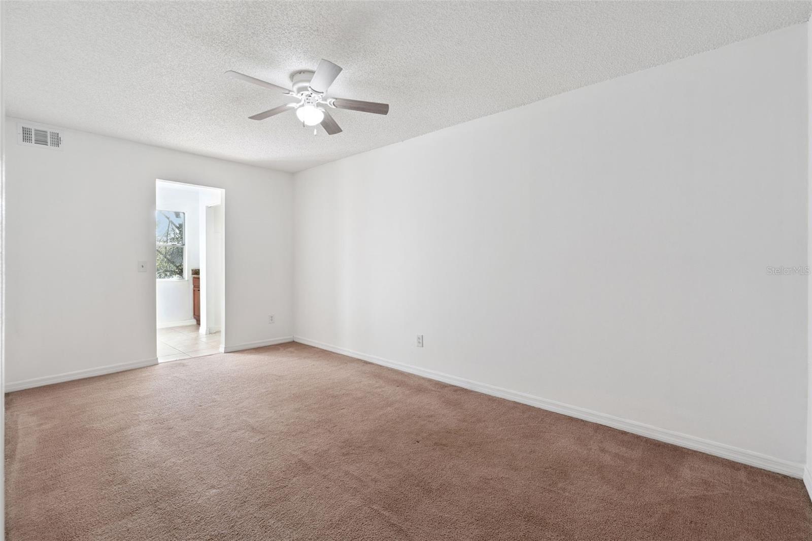 Image 30 of 45 For 1261 Winter Green Way