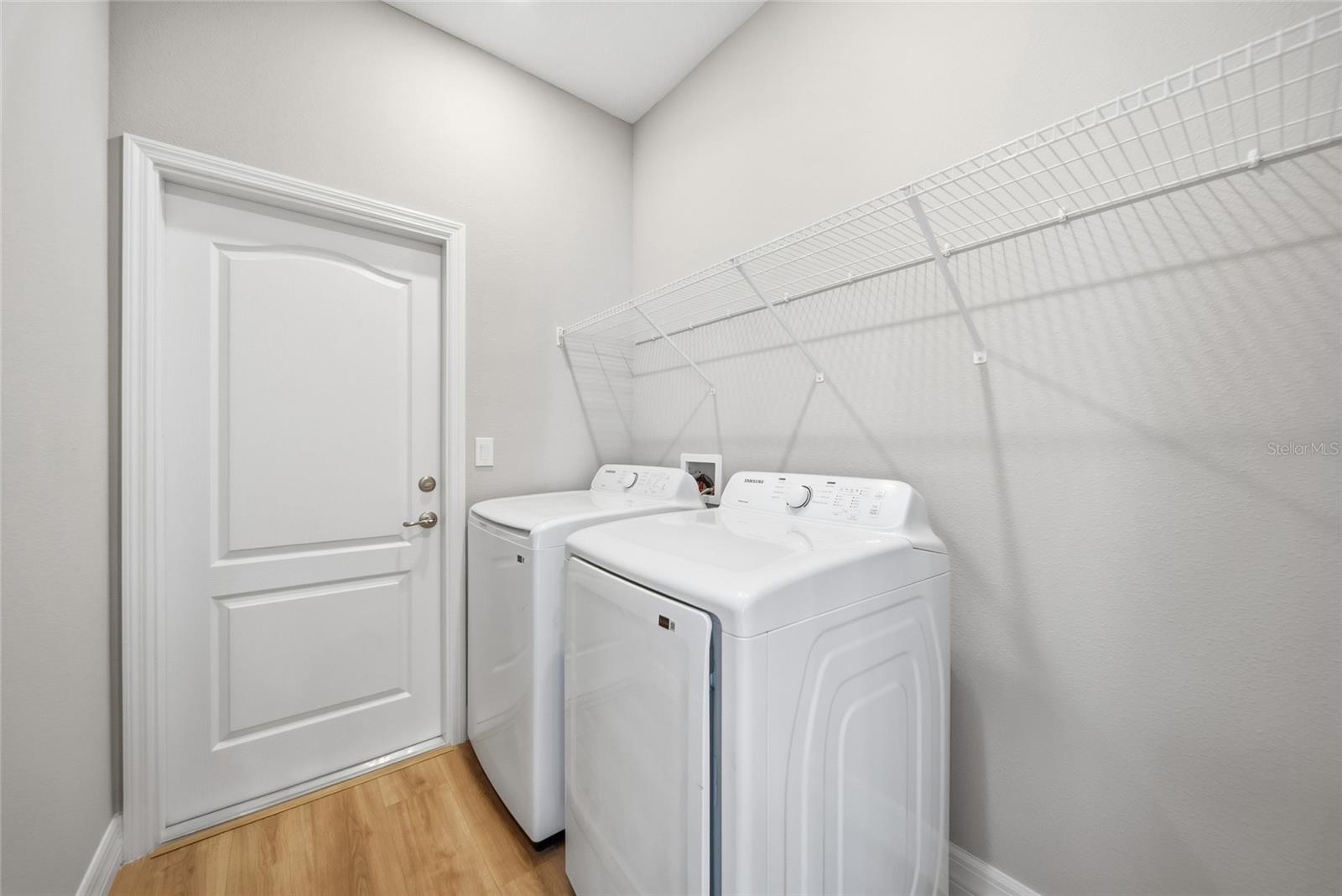 Image 18 of 22 For 32 Glenridge Circle