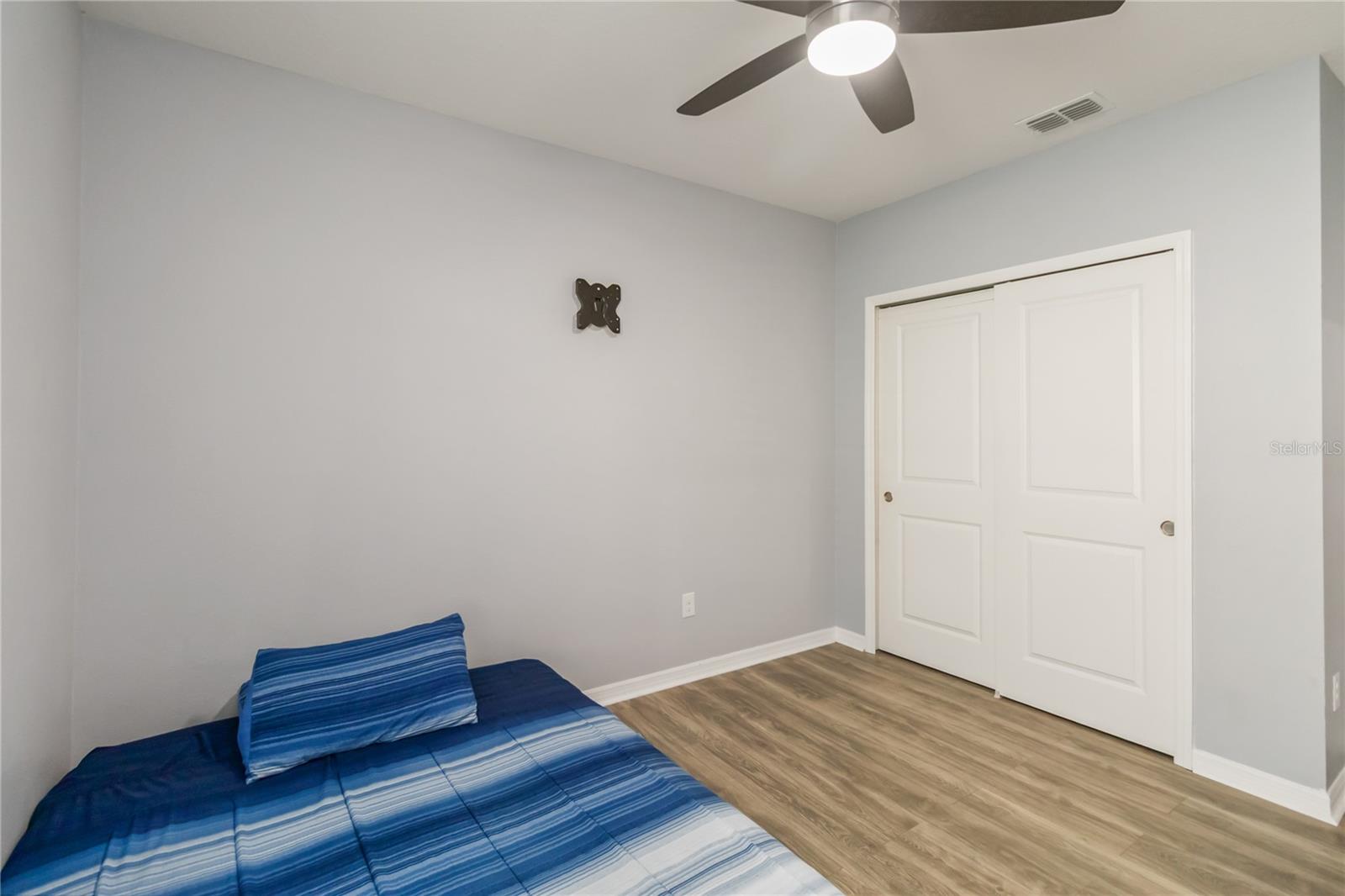 Image 25 of 48 For 410 Kestrel Drive