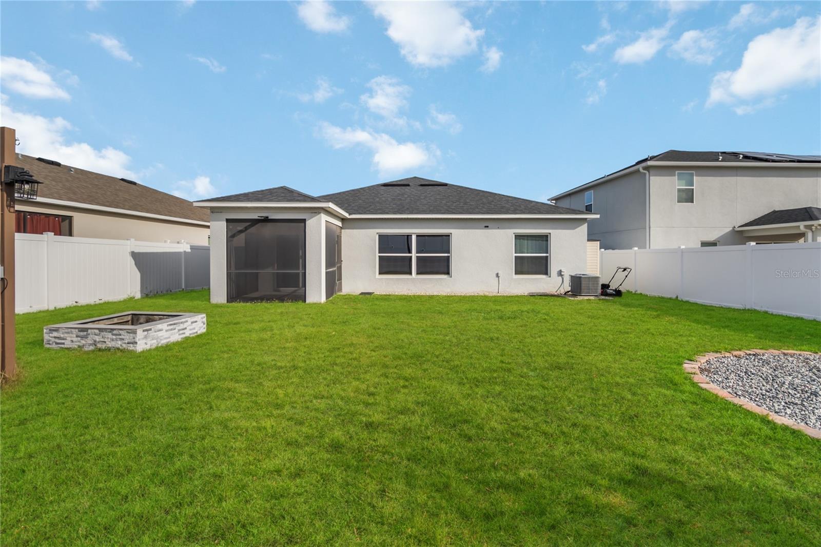 Image 32 of 48 For 410 Kestrel Drive