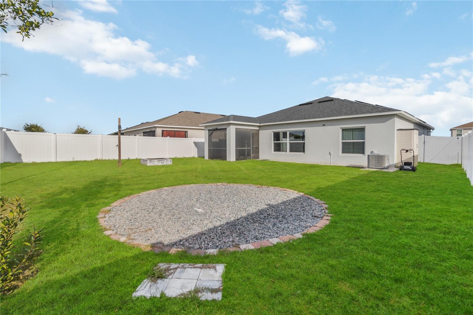 Image 33 of 48 For 410 Kestrel Drive