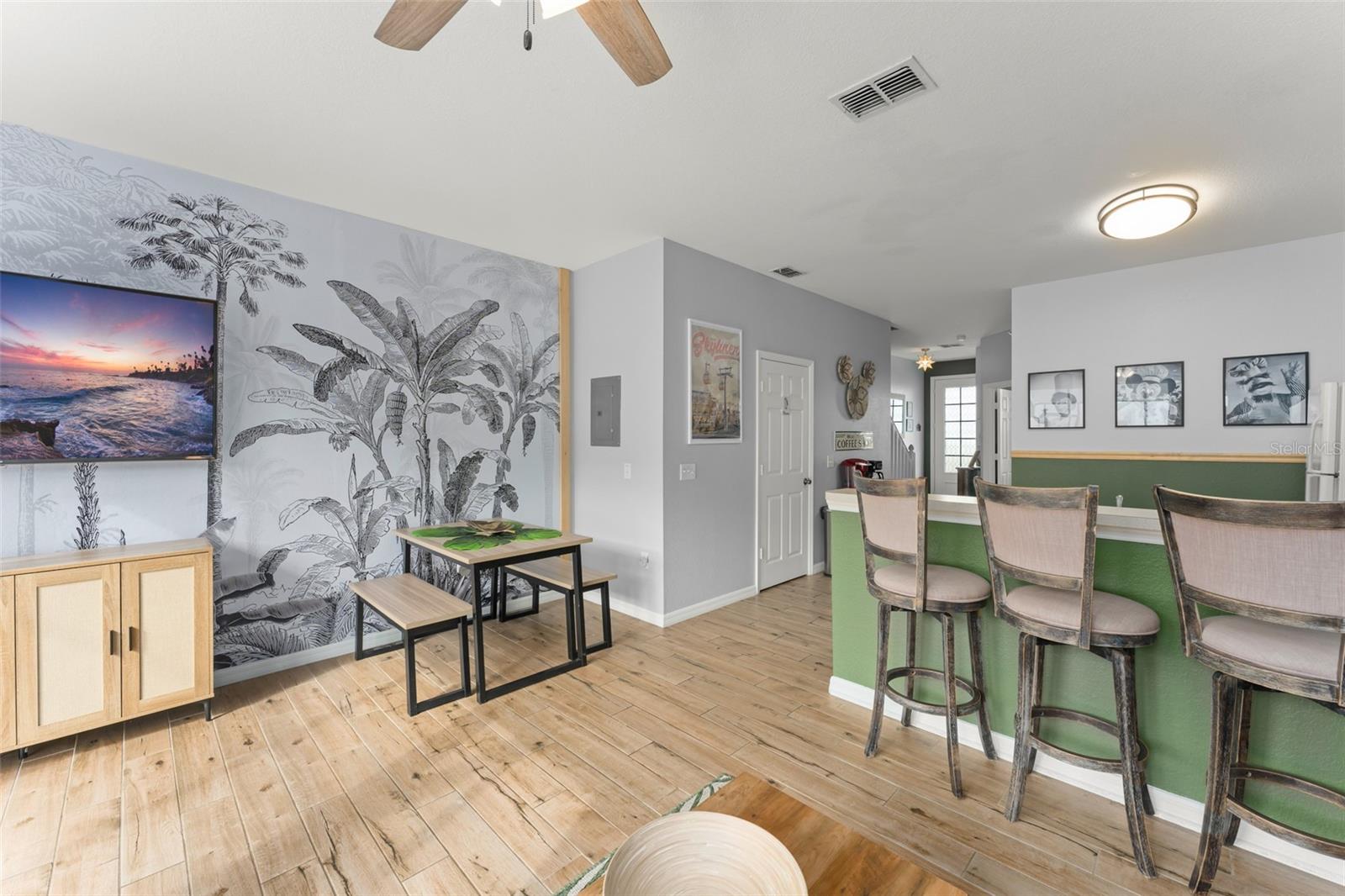 Image 16 of 44 For 7676 Otterspool Street