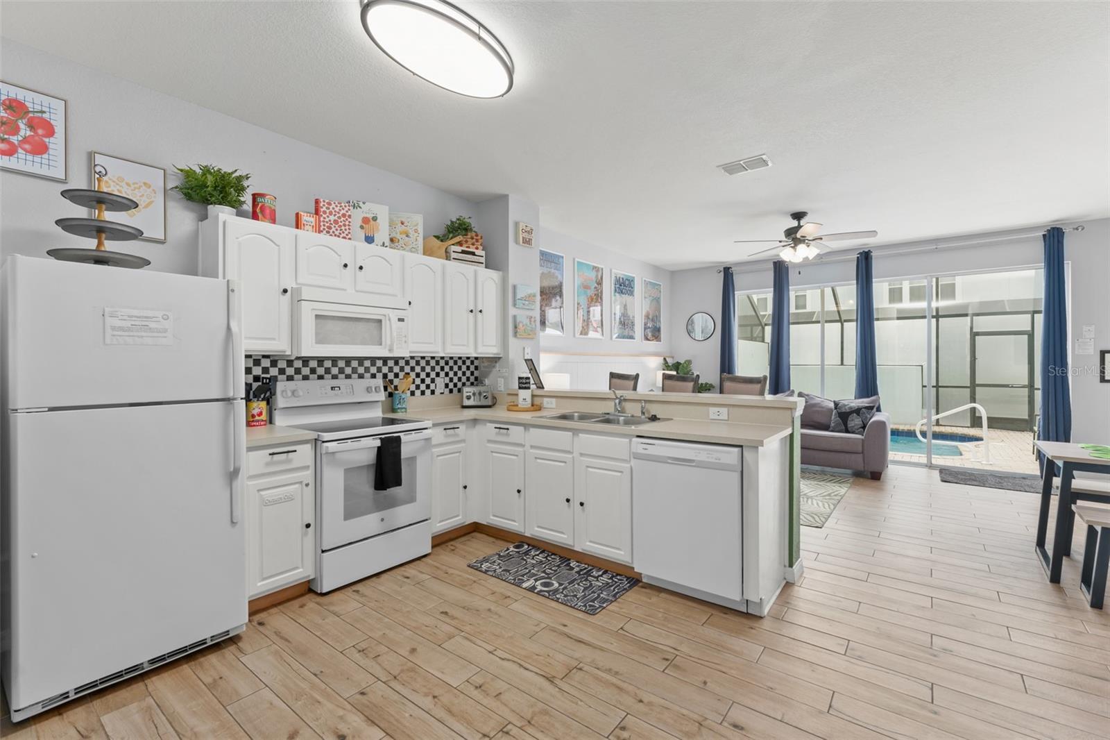 Image 8 of 44 For 7676 Otterspool Street