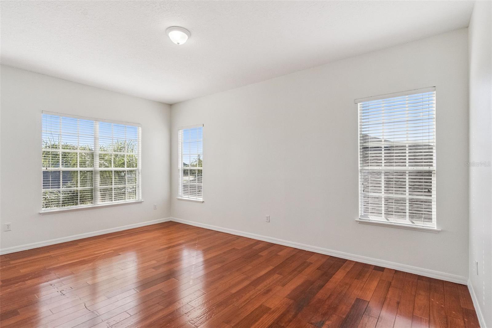 Image 17 of 38 For 2250 Windcrest Lake Circle