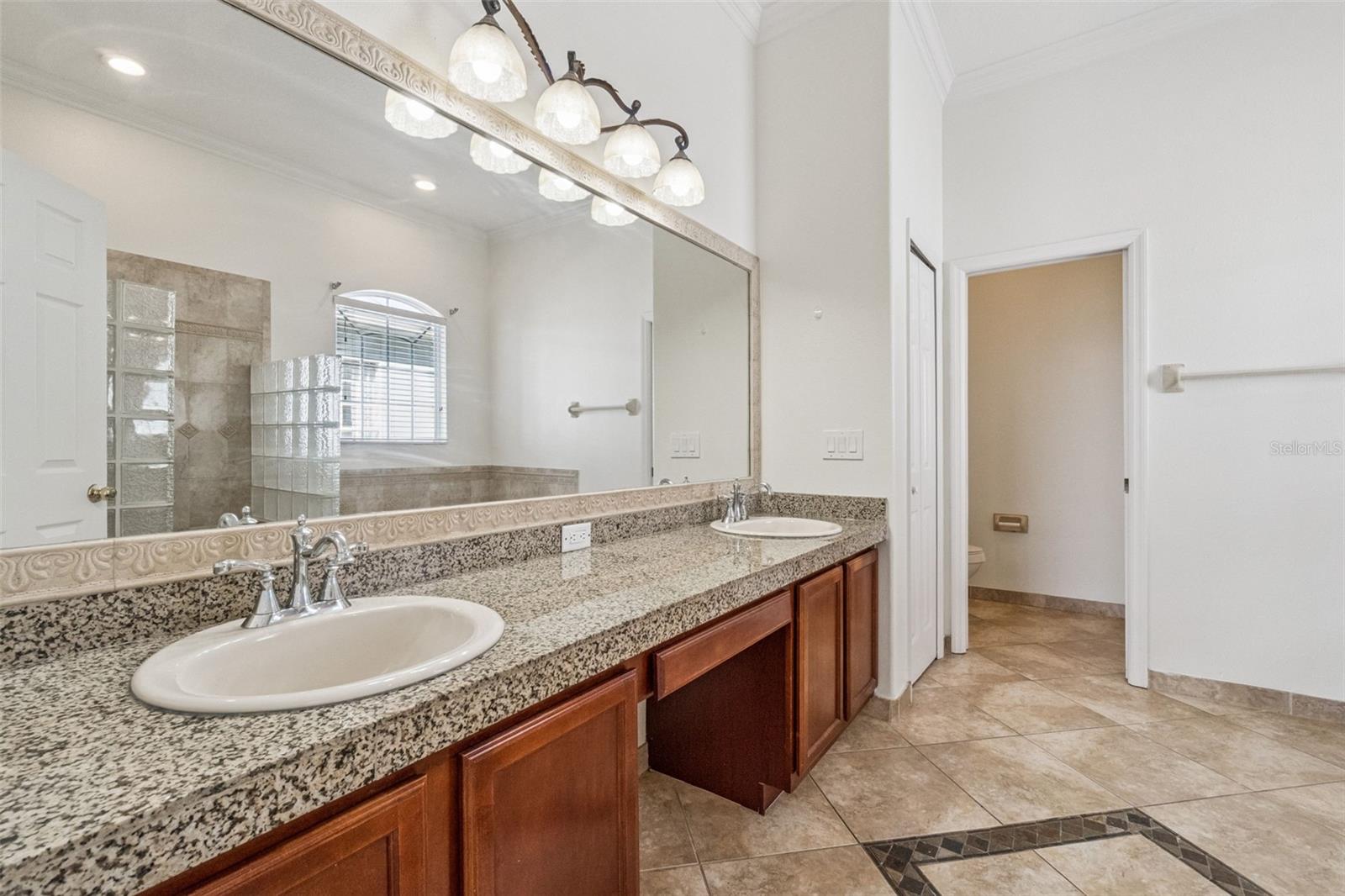 Image 22 of 38 For 2250 Windcrest Lake Circle