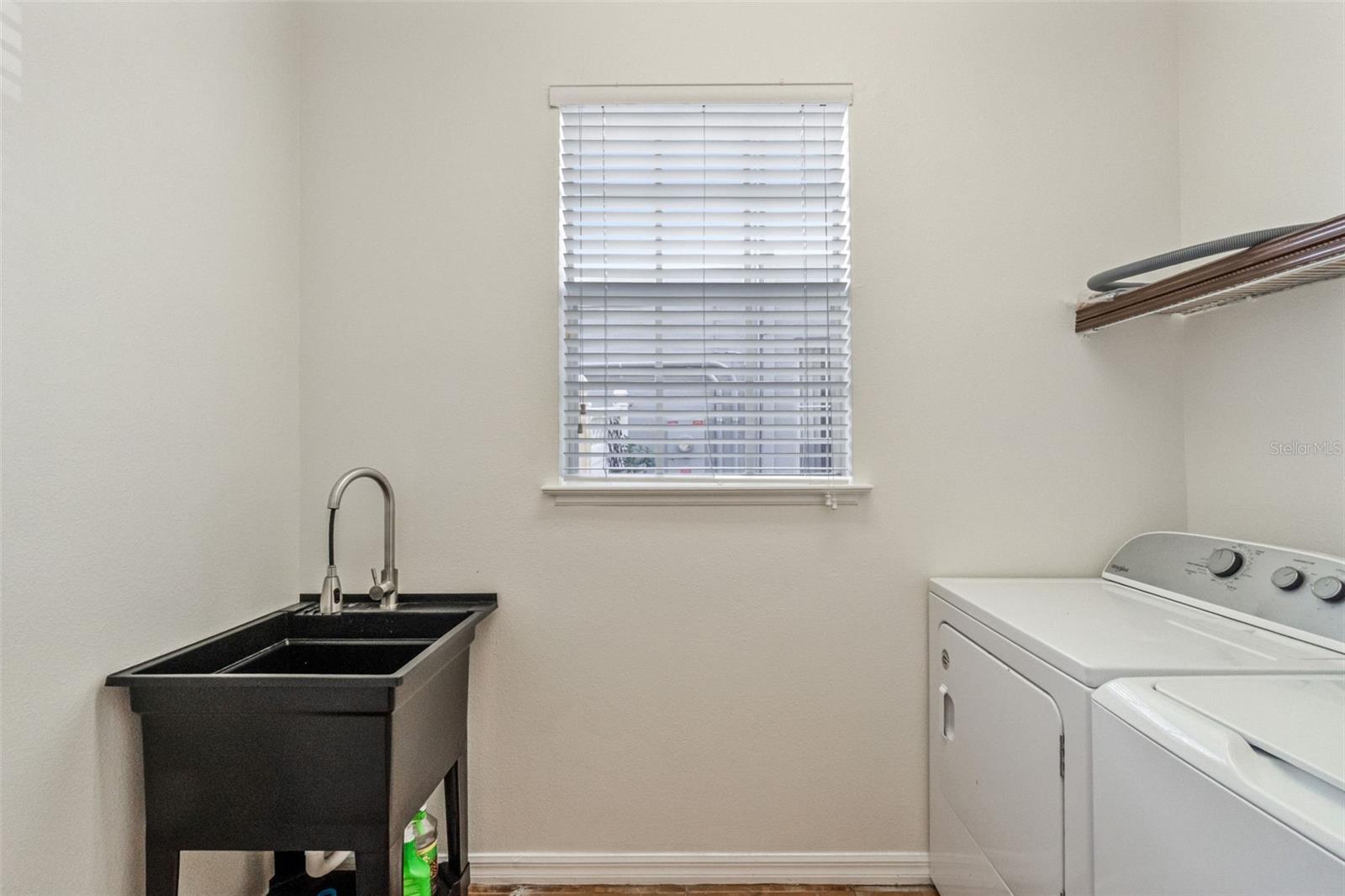 Image 29 of 38 For 2250 Windcrest Lake Circle