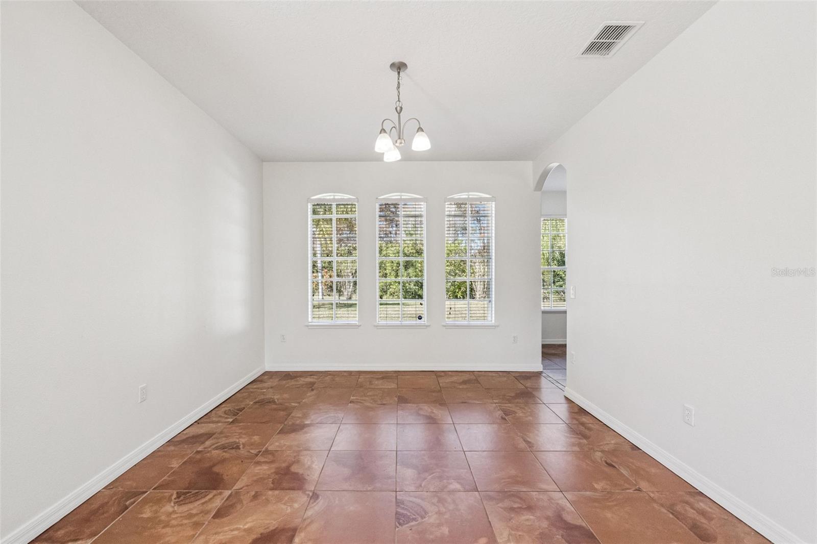 Image 8 of 38 For 2250 Windcrest Lake Circle