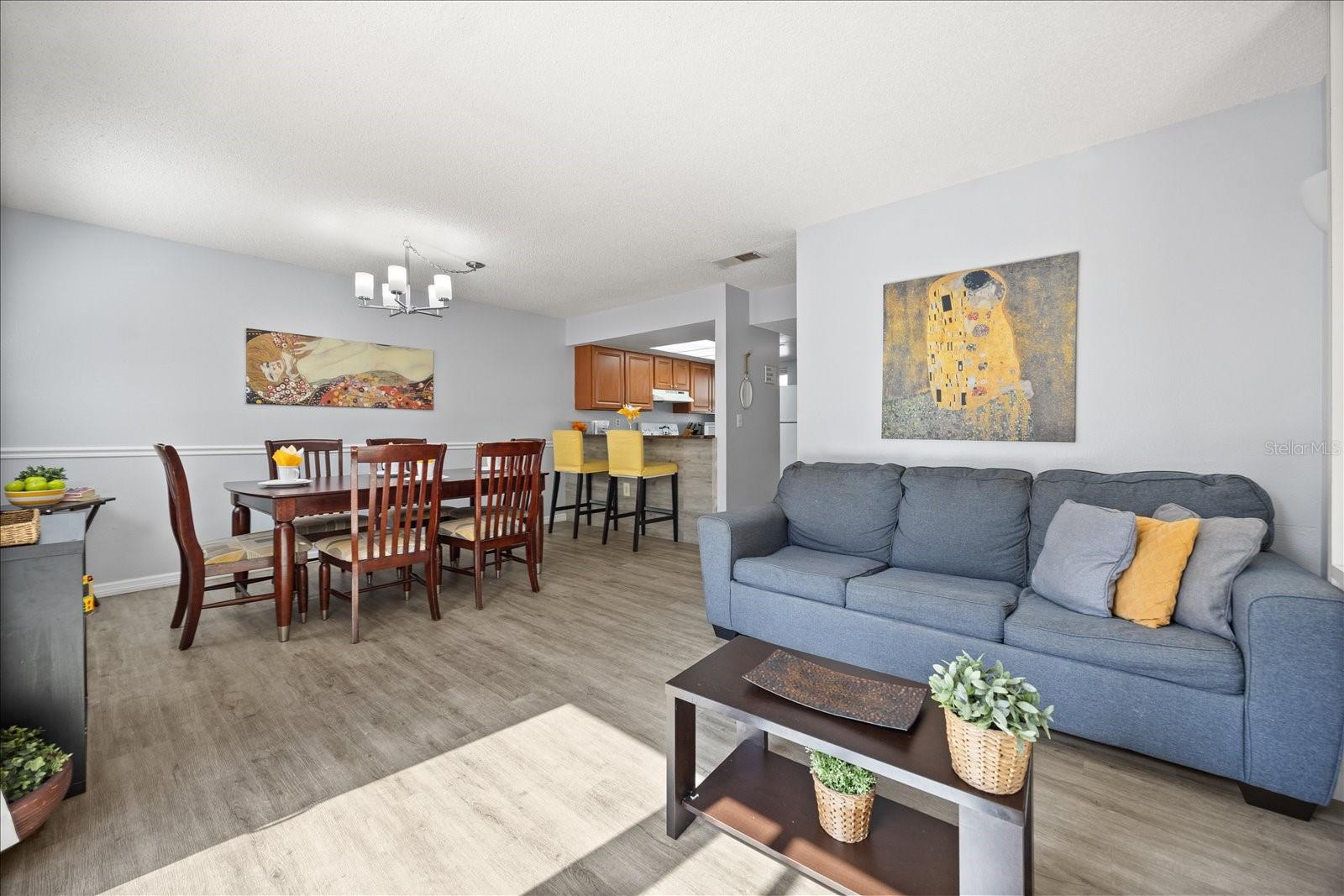 Image 4 of 57 For 3118 Magic Kingdom Court