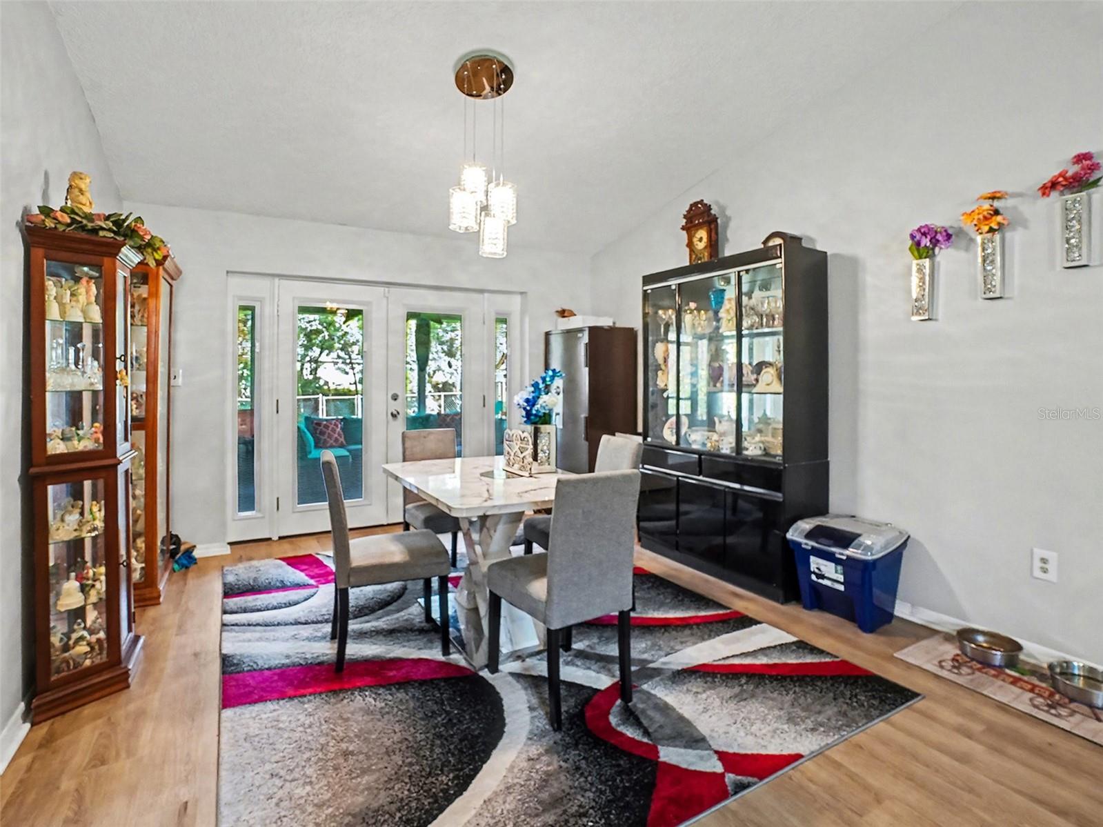 Image 10 of 34 For 18 Weston Road