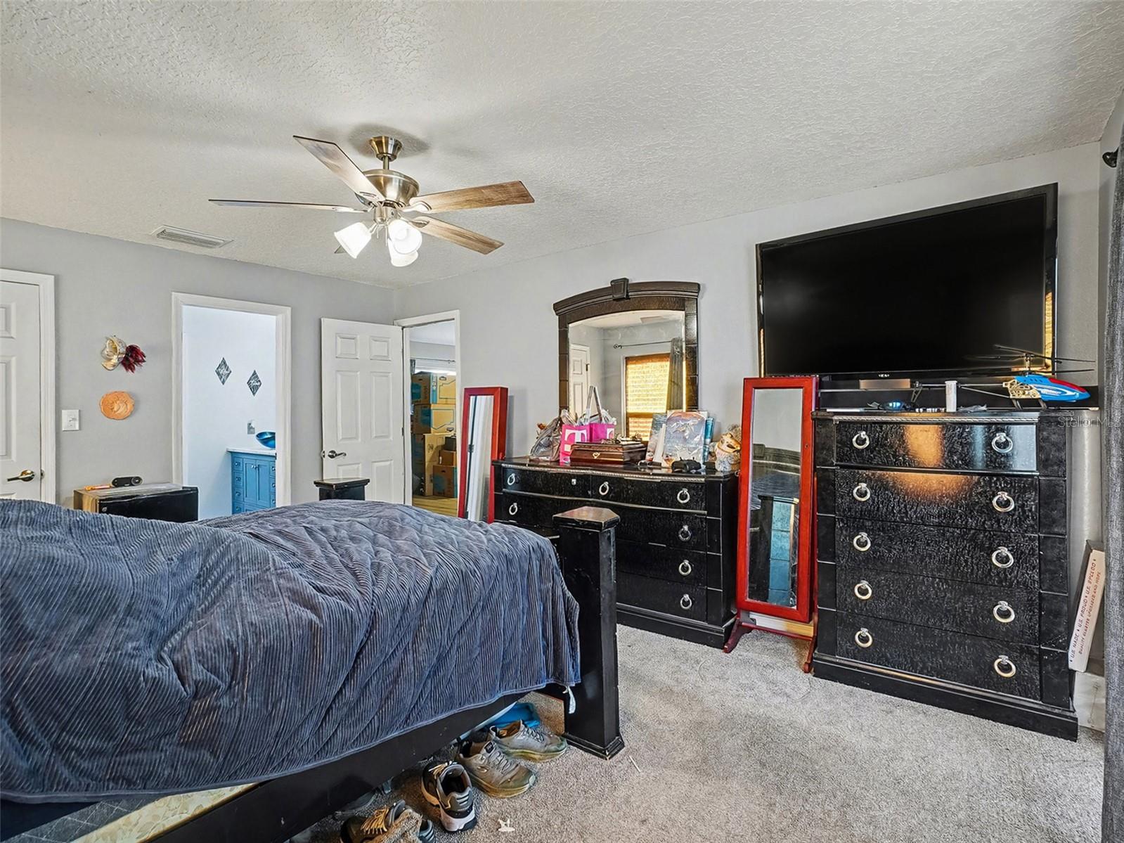 Image 16 of 34 For 18 Weston Road