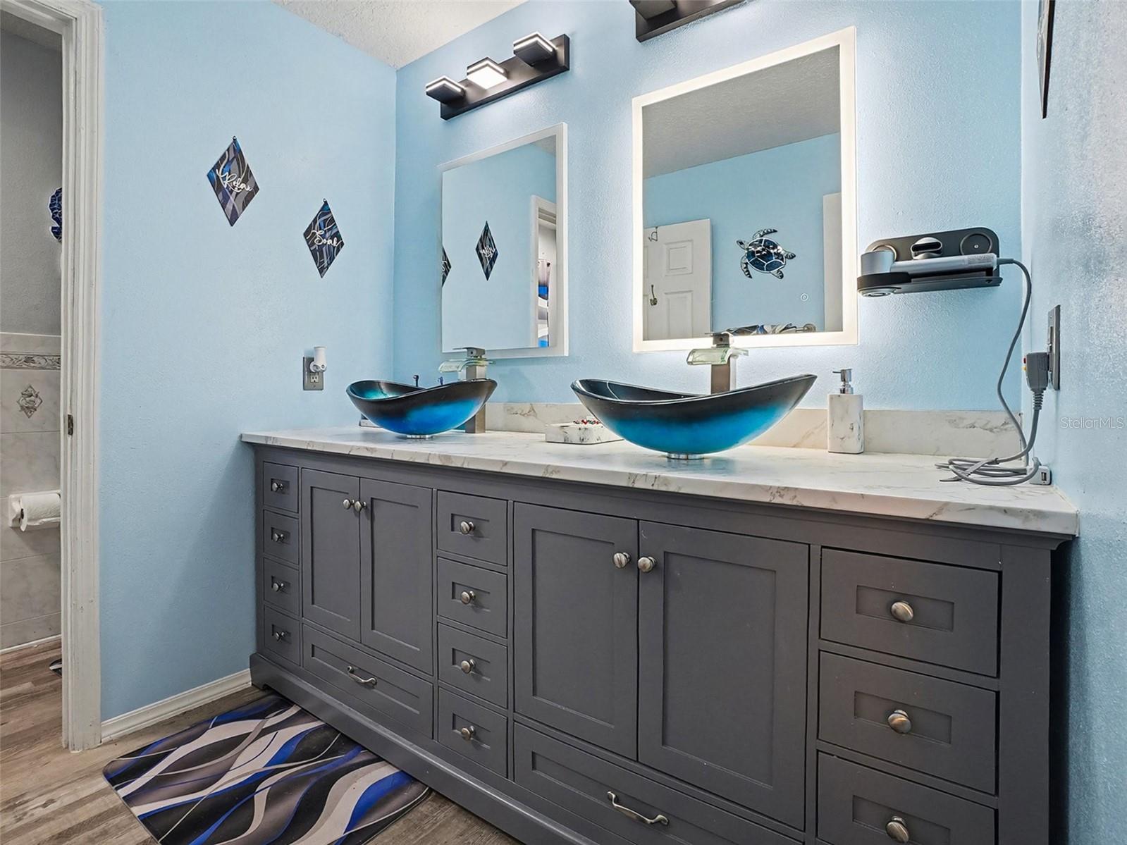 Image 19 of 34 For 18 Weston Road