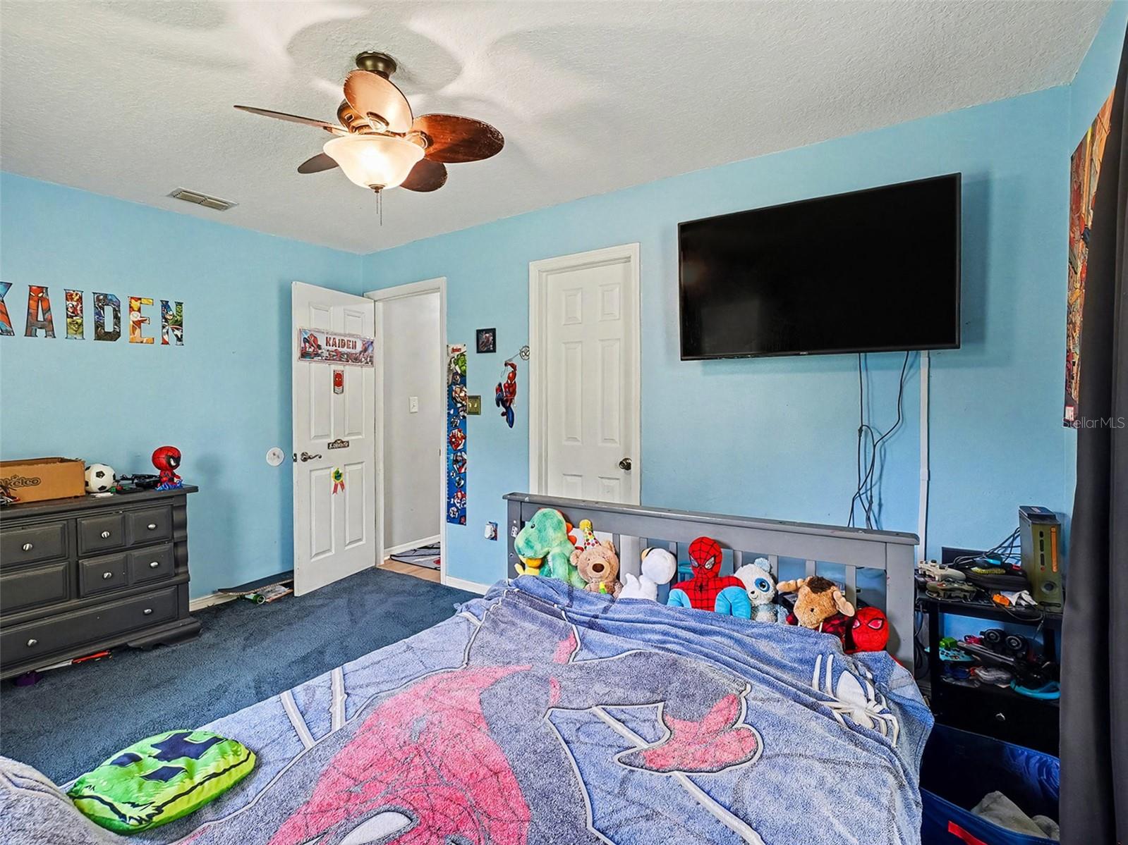 Image 21 of 34 For 18 Weston Road