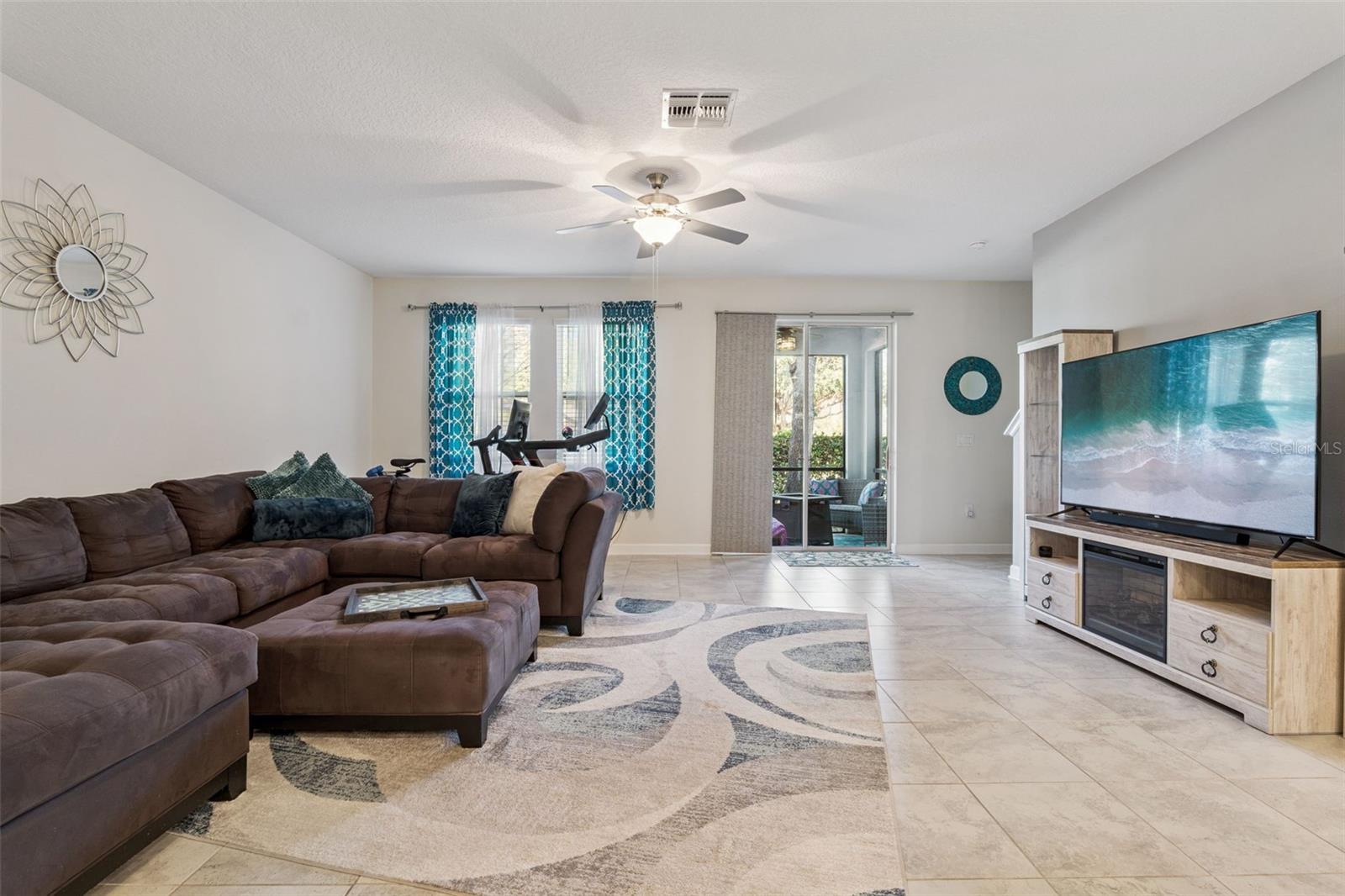 Image 8 of 39 For 2919 Manatee Island Drive