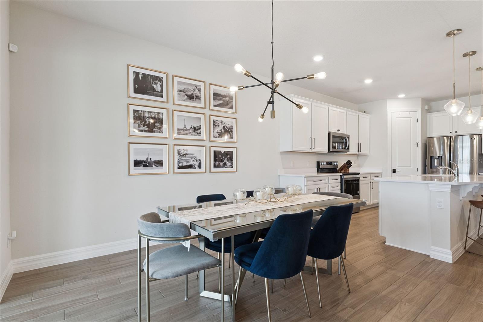 Image 16 of 52 For 2437 Knoll Drive