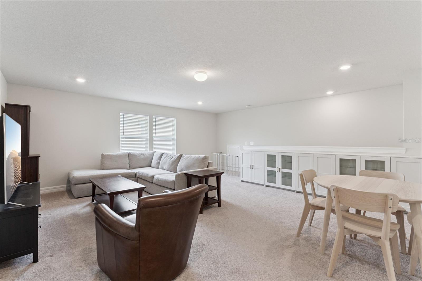 Image 30 of 52 For 2437 Knoll Drive