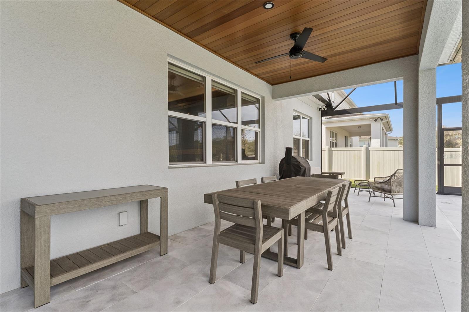 Image 40 of 52 For 2437 Knoll Drive