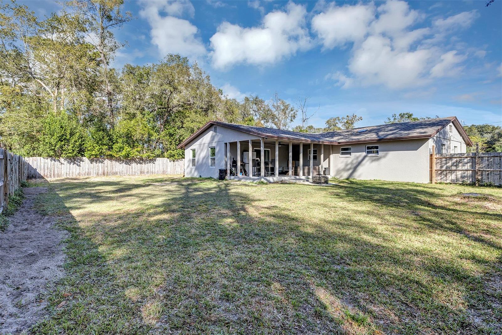 Image 16 of 18 For 912 Trailwood Drive