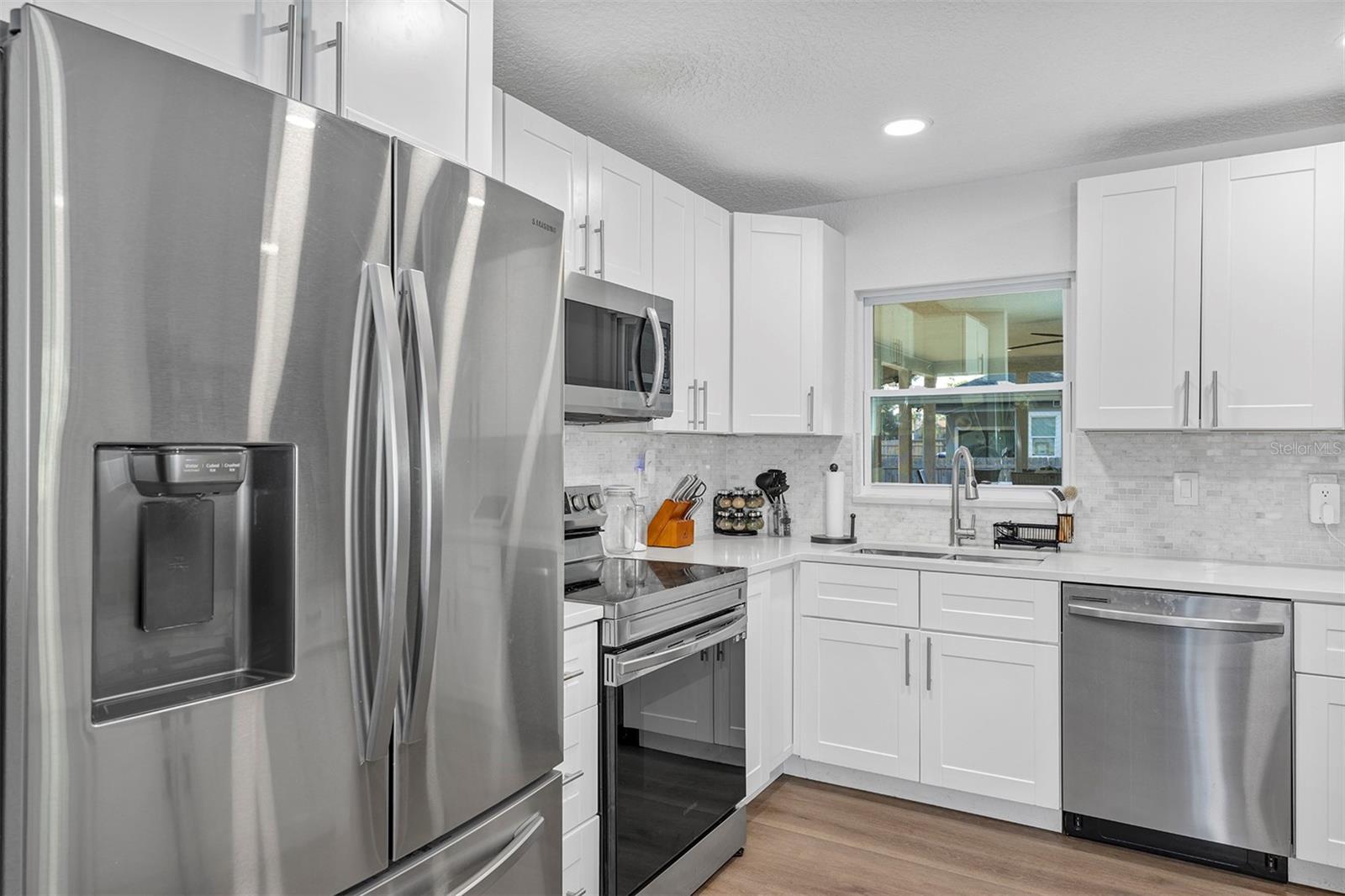 Image 4 of 18 For 912 Trailwood Drive