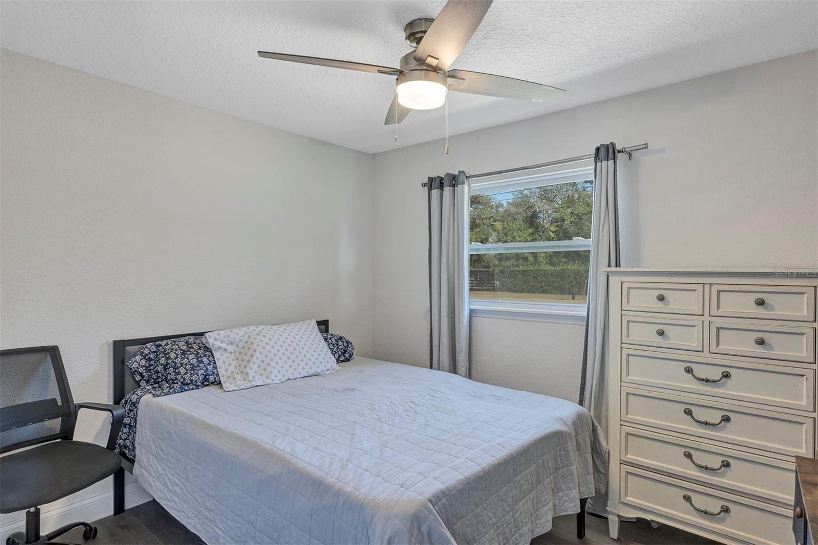 Image 9 of 18 For 912 Trailwood Drive