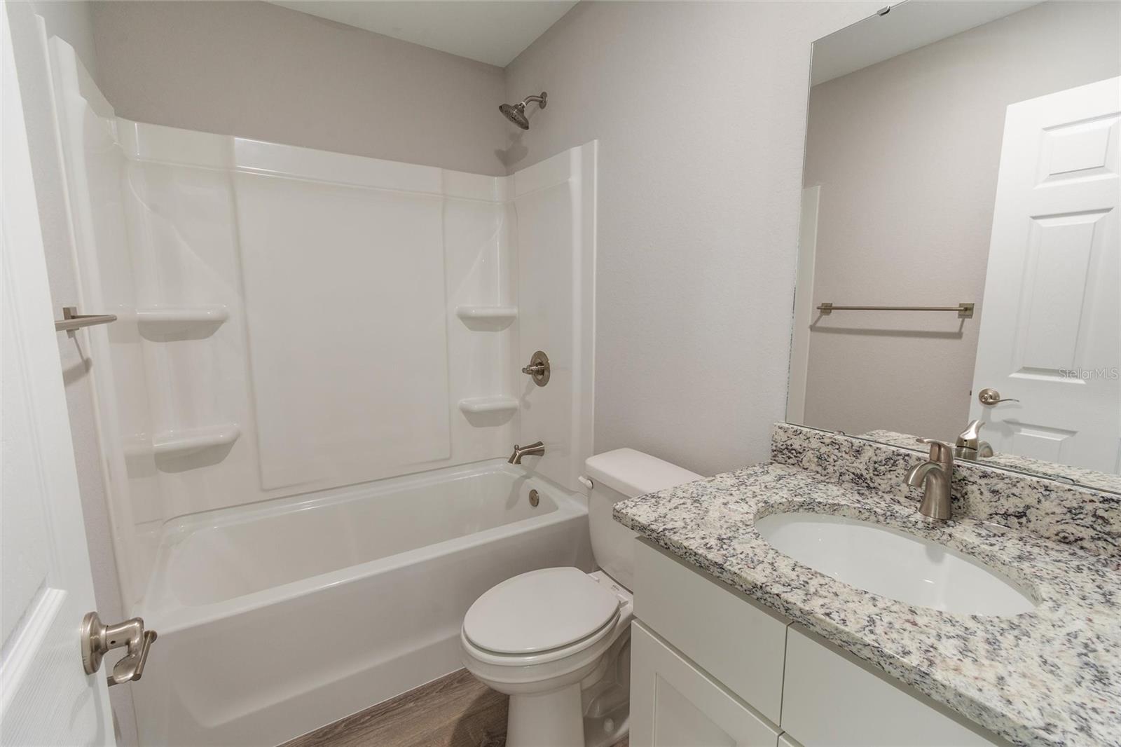 Image 20 of 28 For 1700 Lake Pioneer Drive