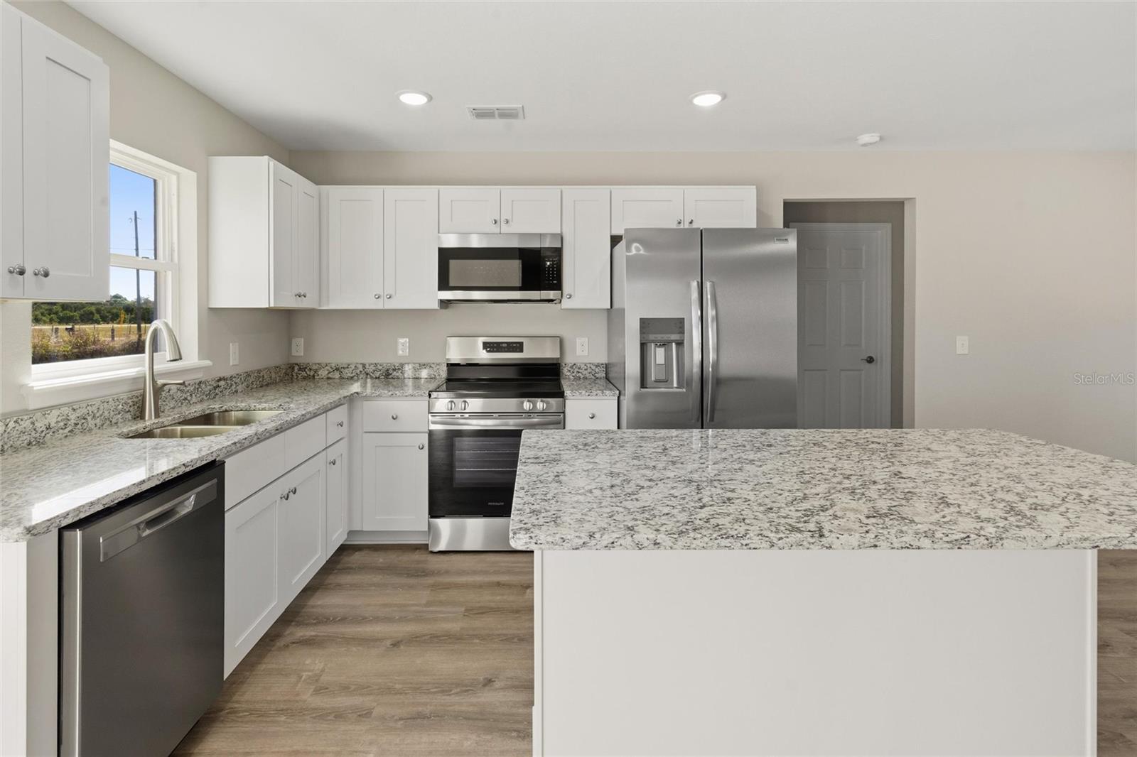 Image 6 of 28 For 1700 Lake Pioneer Drive