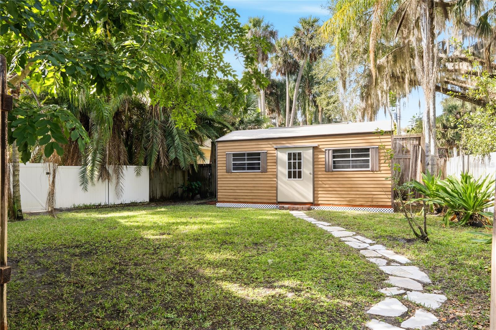 Image 29 of 46 For 1582 Prairie Road