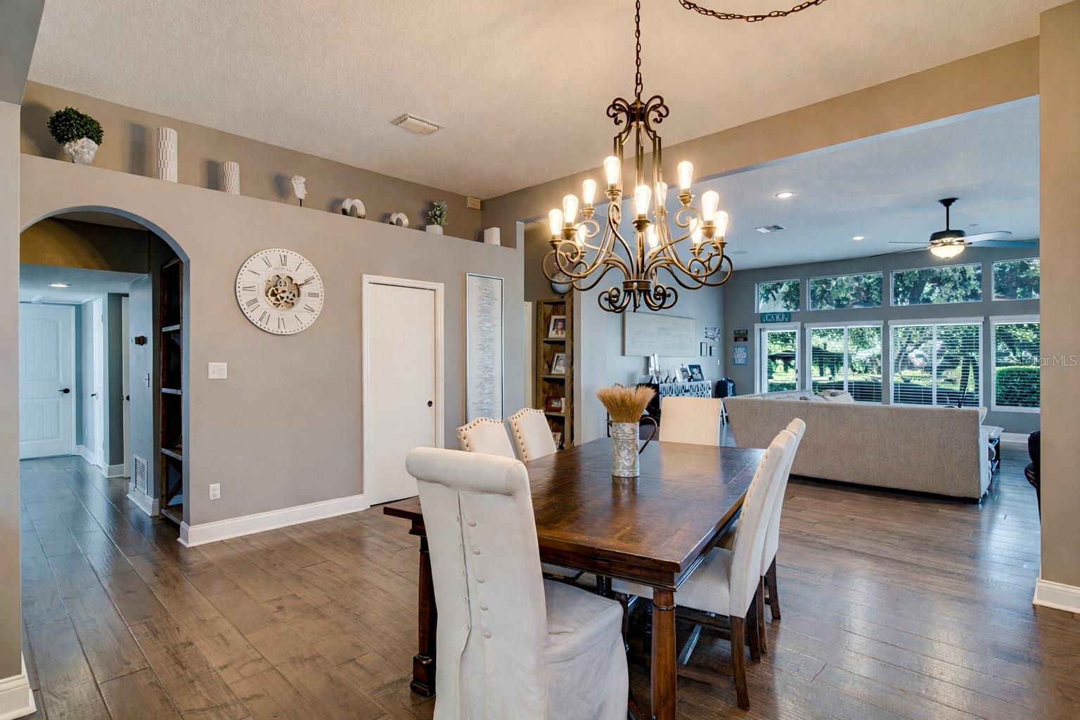 Image 11 of 31 For 2523 Bayfront Parkway