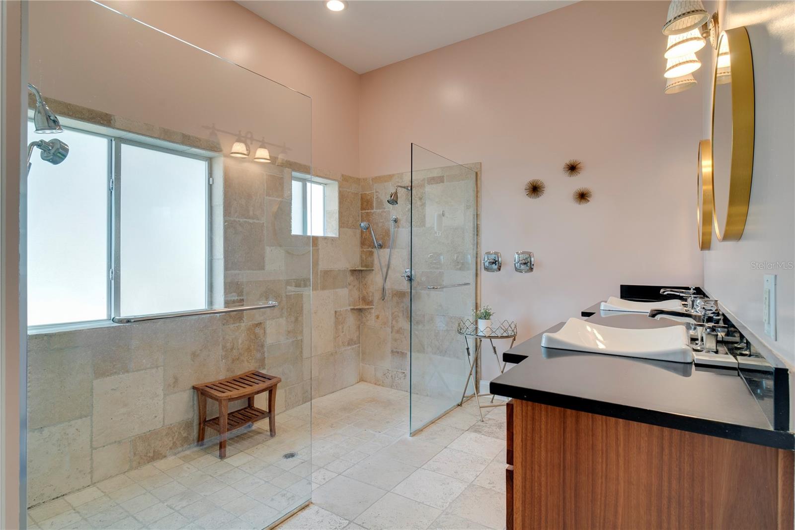 Image 21 of 31 For 2523 Bayfront Parkway