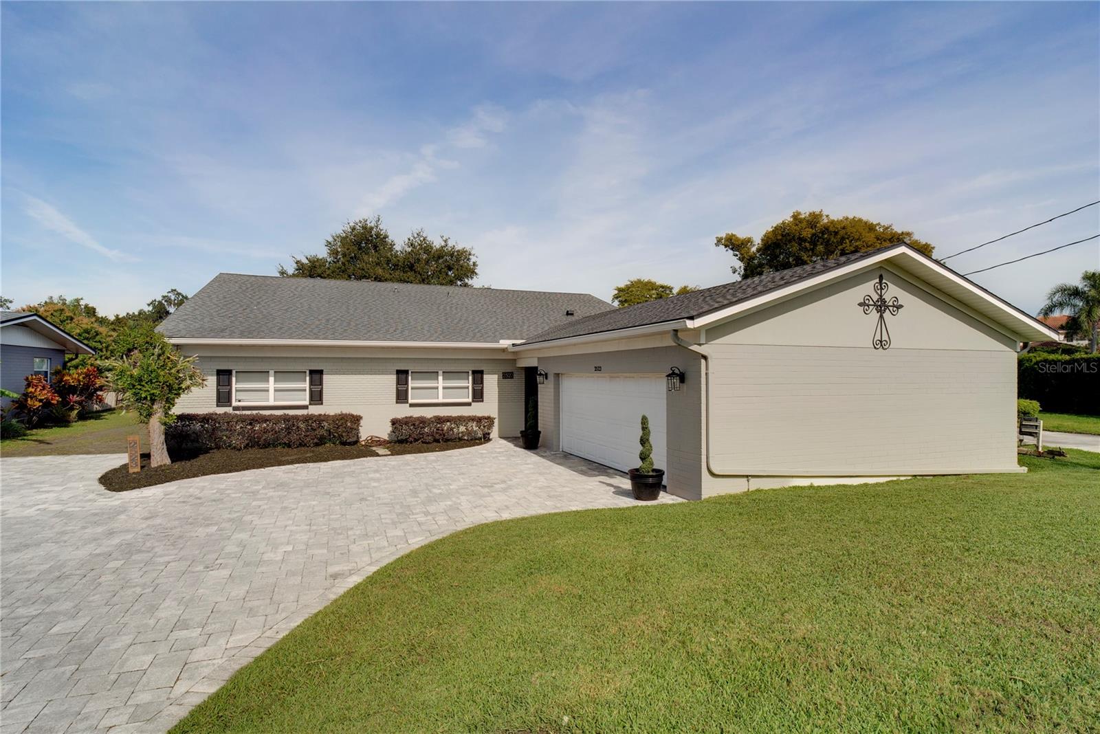 Image 3 of 31 For 2523 Bayfront Parkway