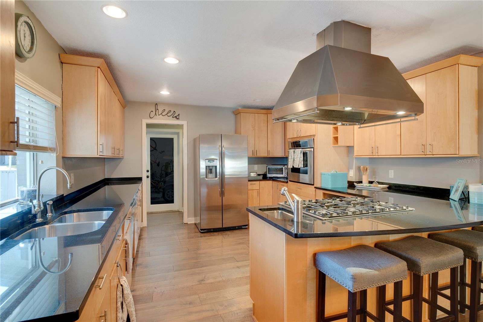 Image 6 of 31 For 2523 Bayfront Parkway