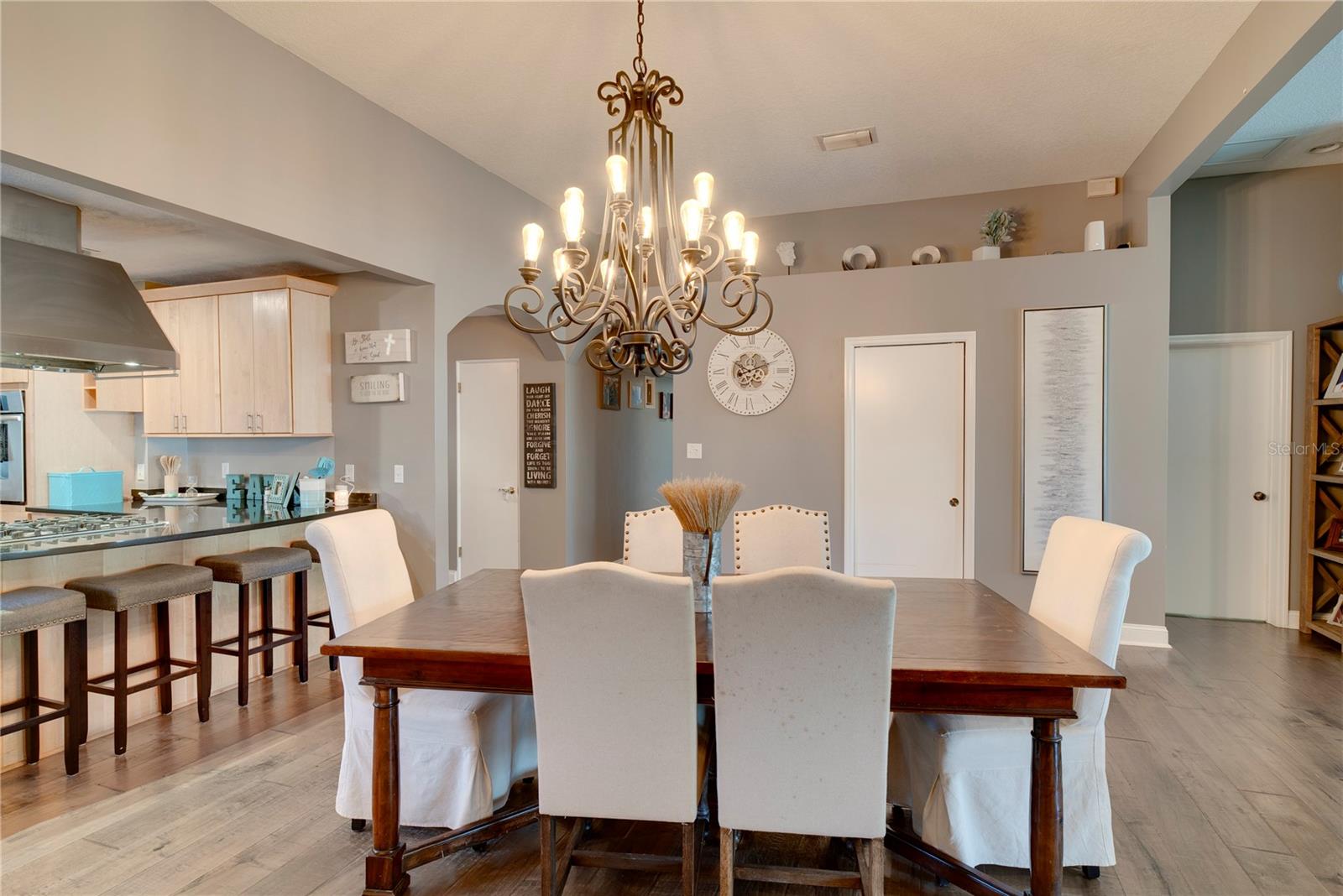 Image 8 of 31 For 2523 Bayfront Parkway