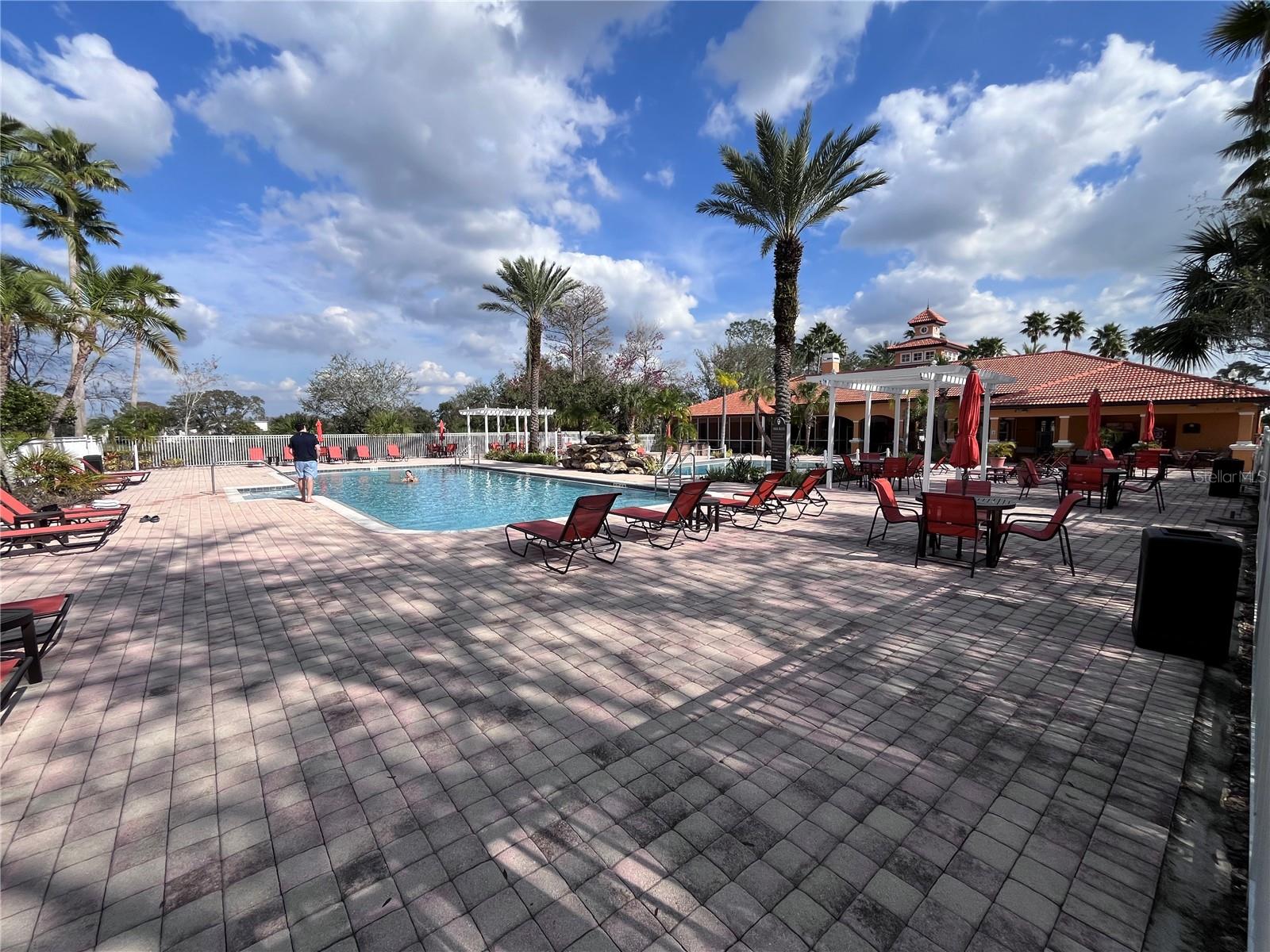 Image 16 of 18 For 5451 Vineland Road 2210