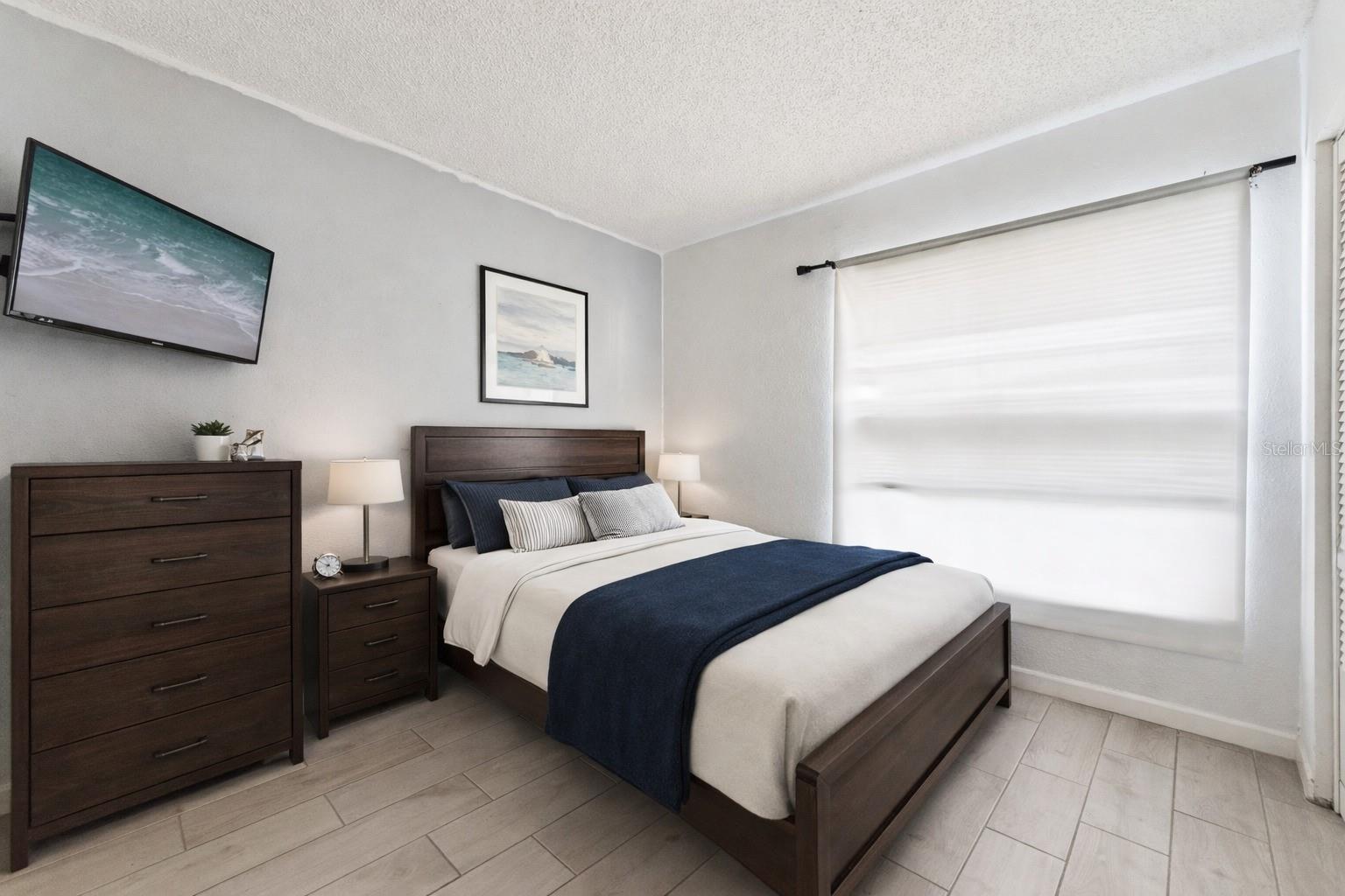 Image 13 of 39 For 3550 Southpointe Drive