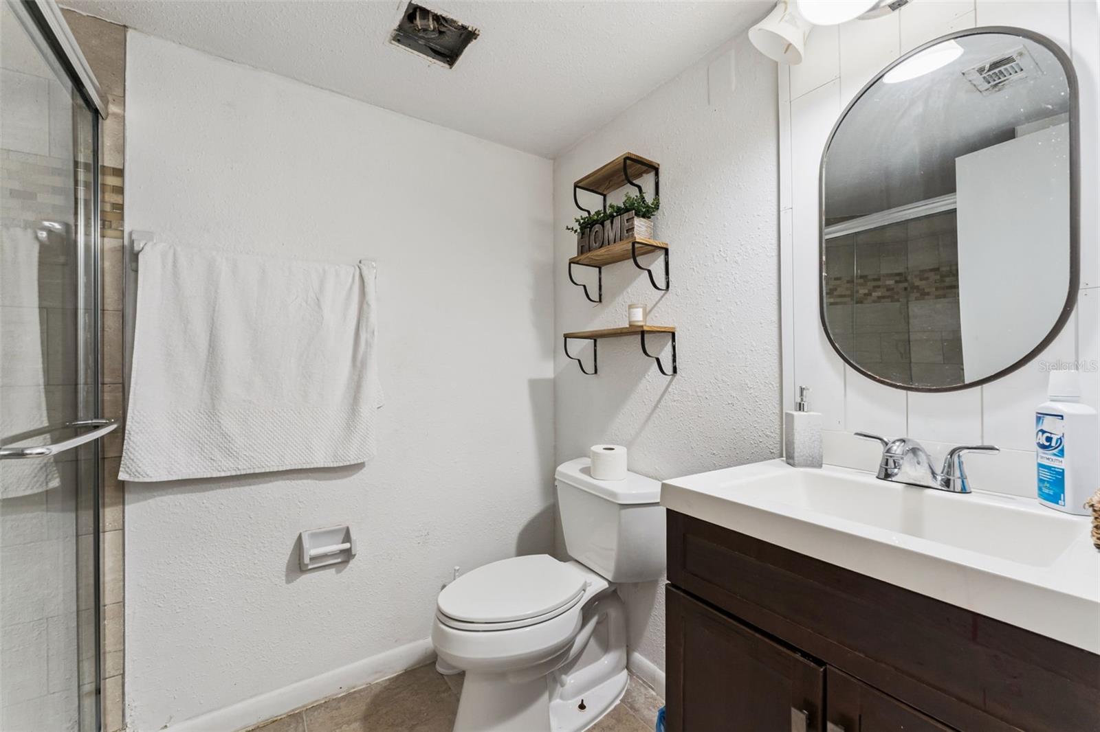 Image 14 of 39 For 3550 Southpointe Drive