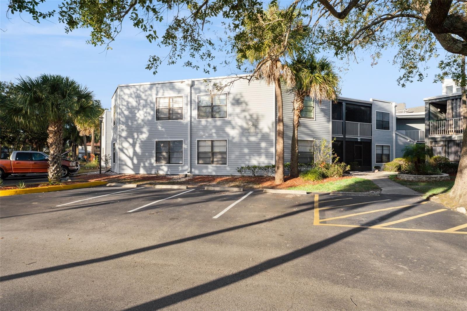 Image 16 of 39 For 3550 Southpointe Drive