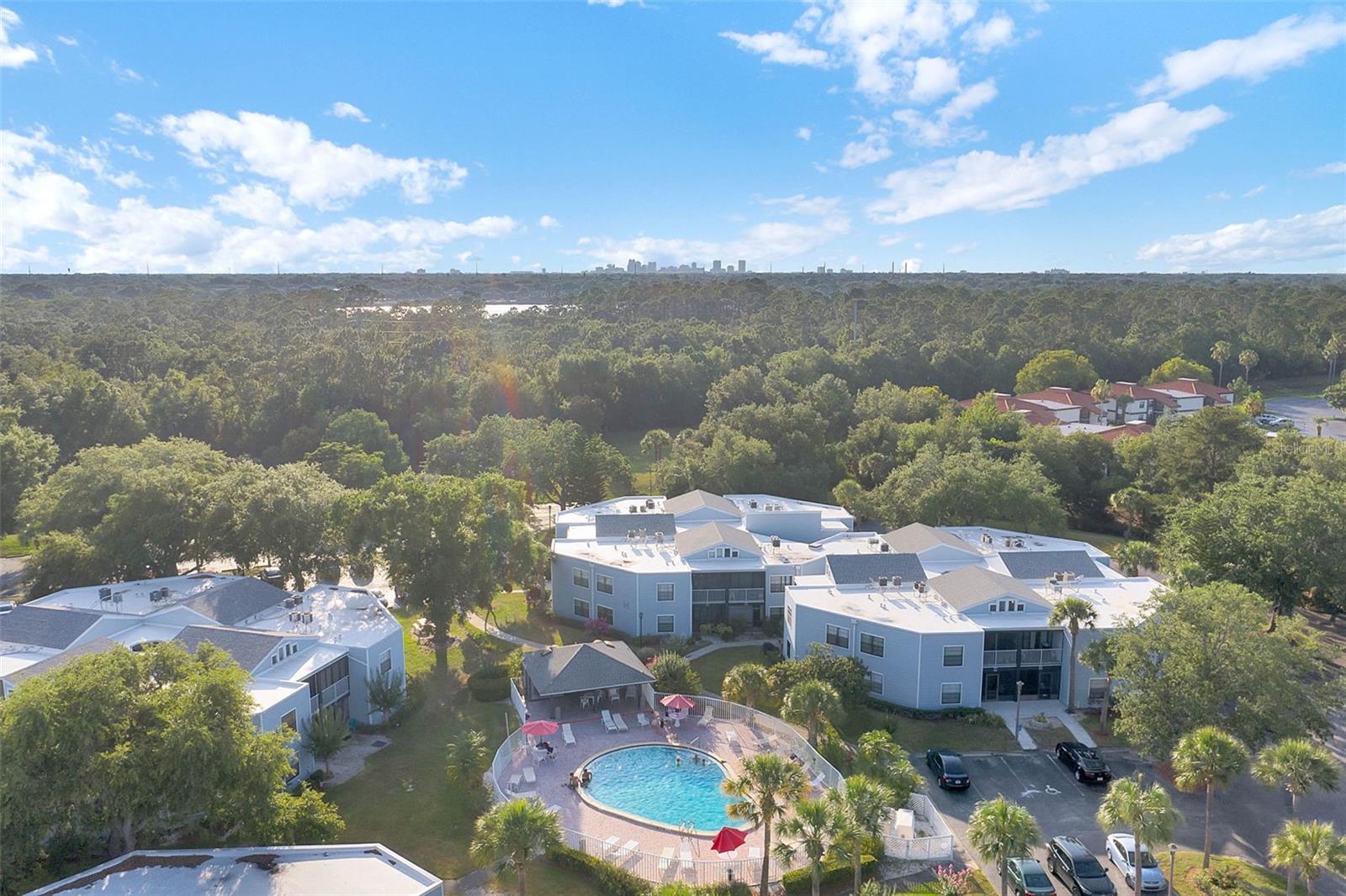 Image 18 of 39 For 3550 Southpointe Drive